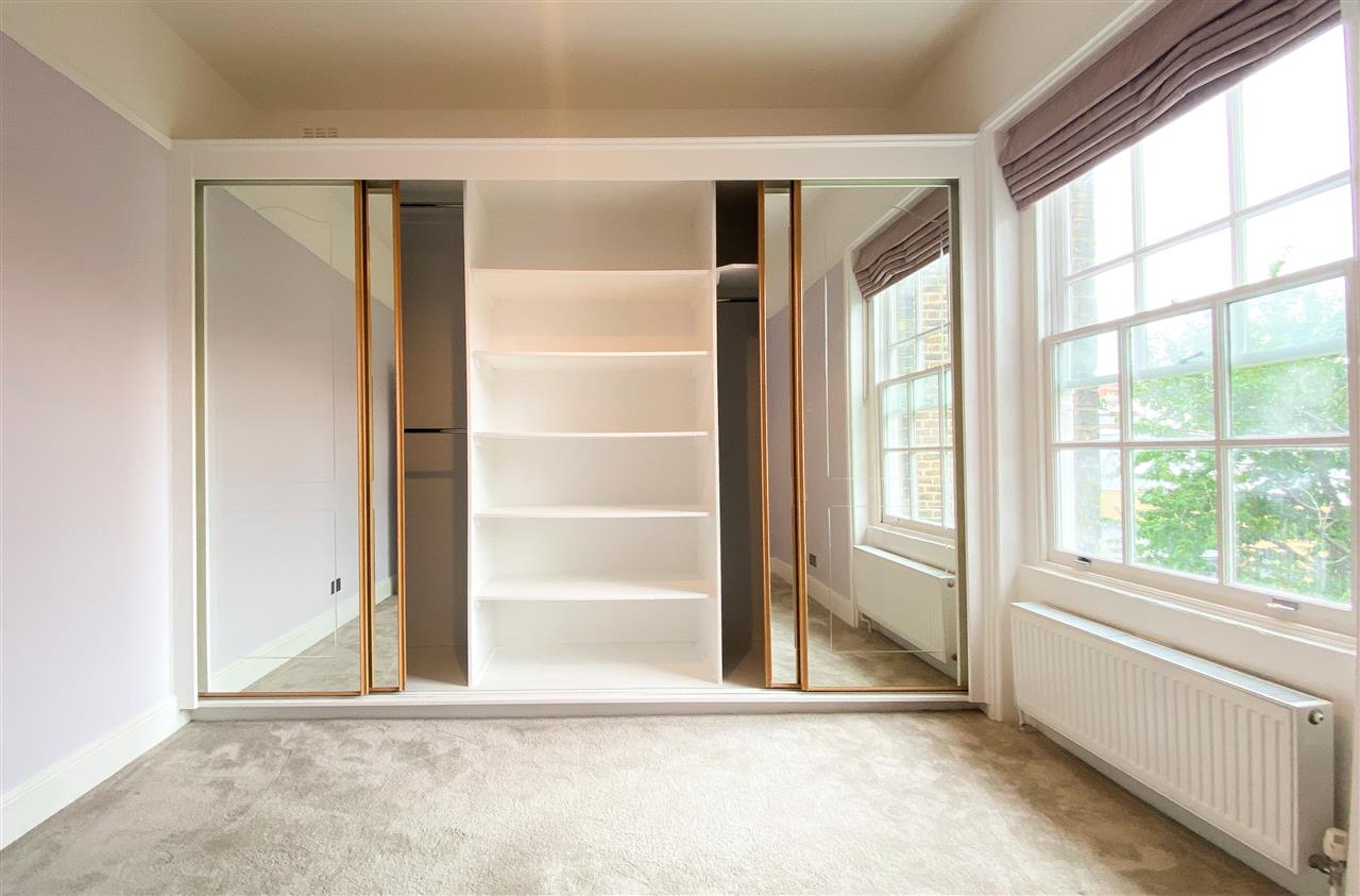 1 bed flat for sale in Camden Road 4