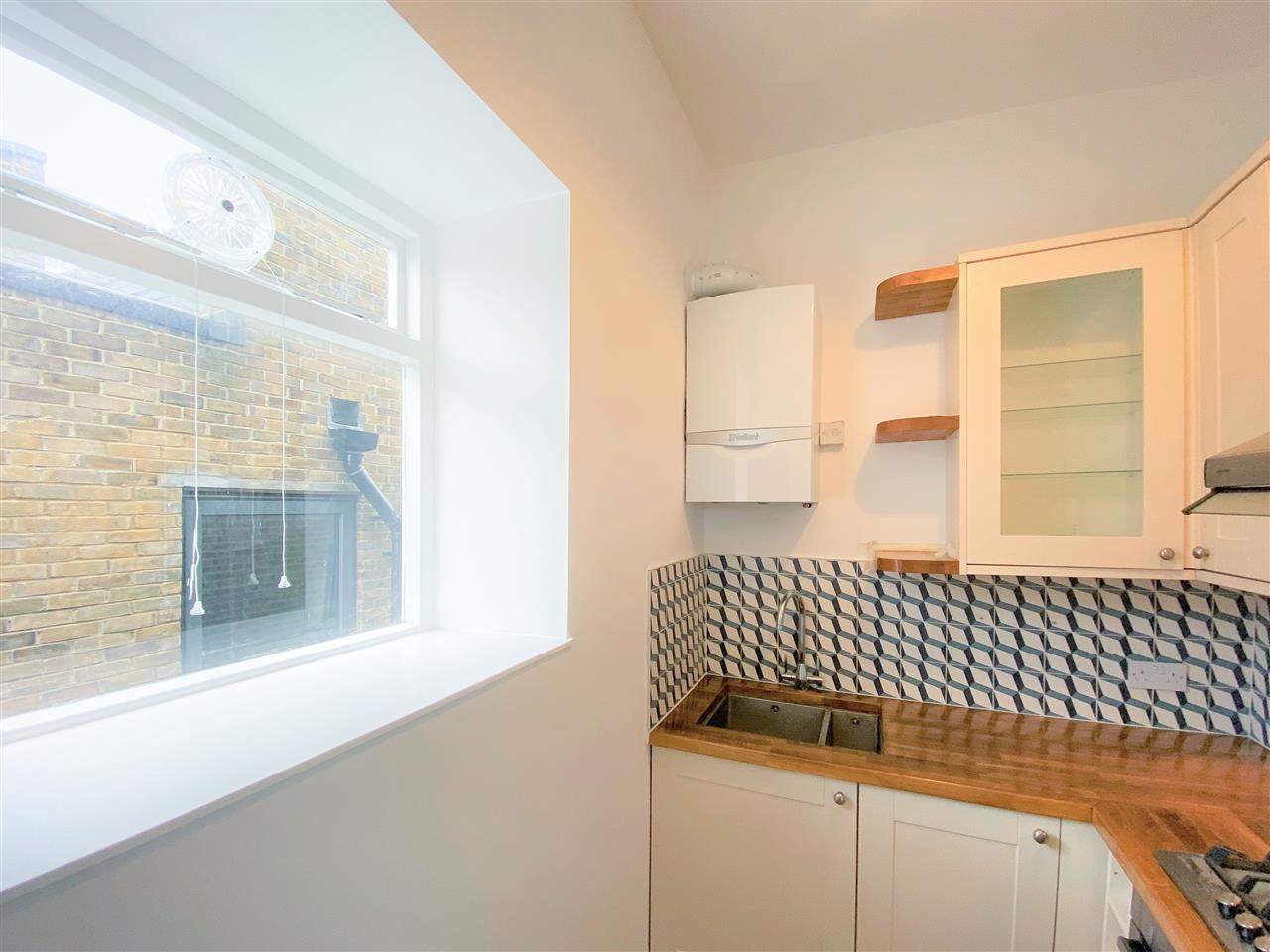 1 bed flat for sale in Camden Road 5