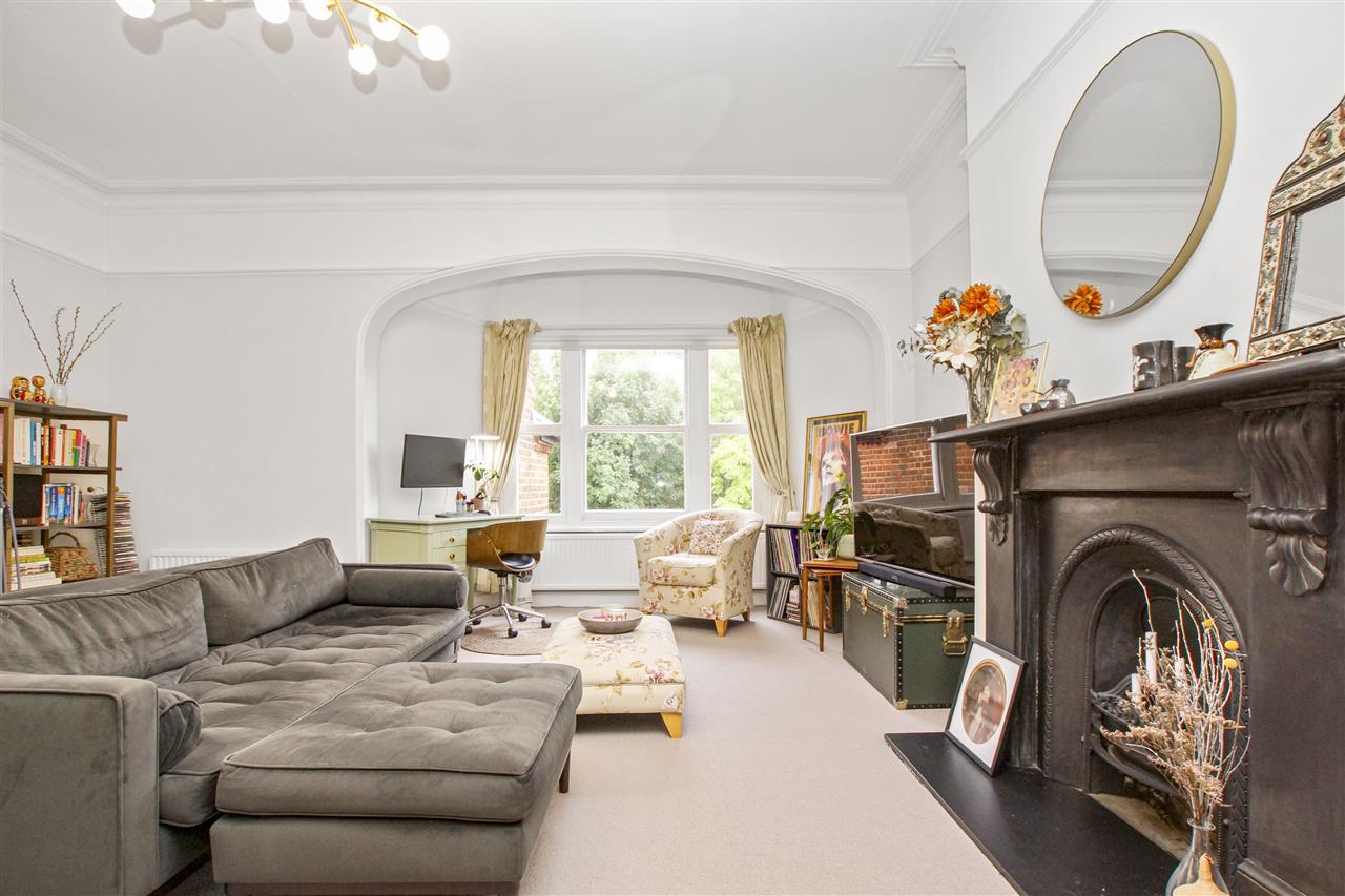 2 bed flat for sale in Anson Road  - Property Image 4