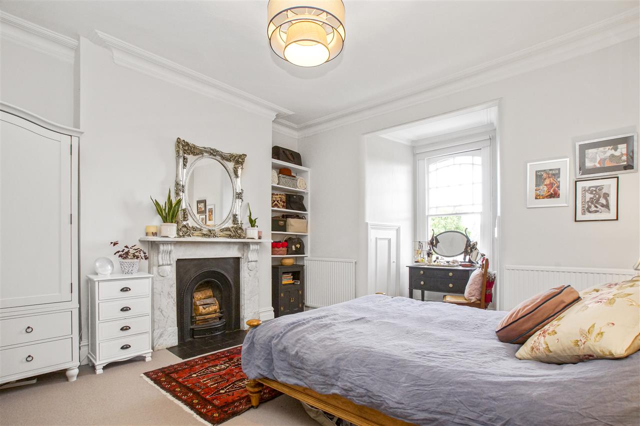 2 bed flat for sale in Anson Road  - Property Image 5