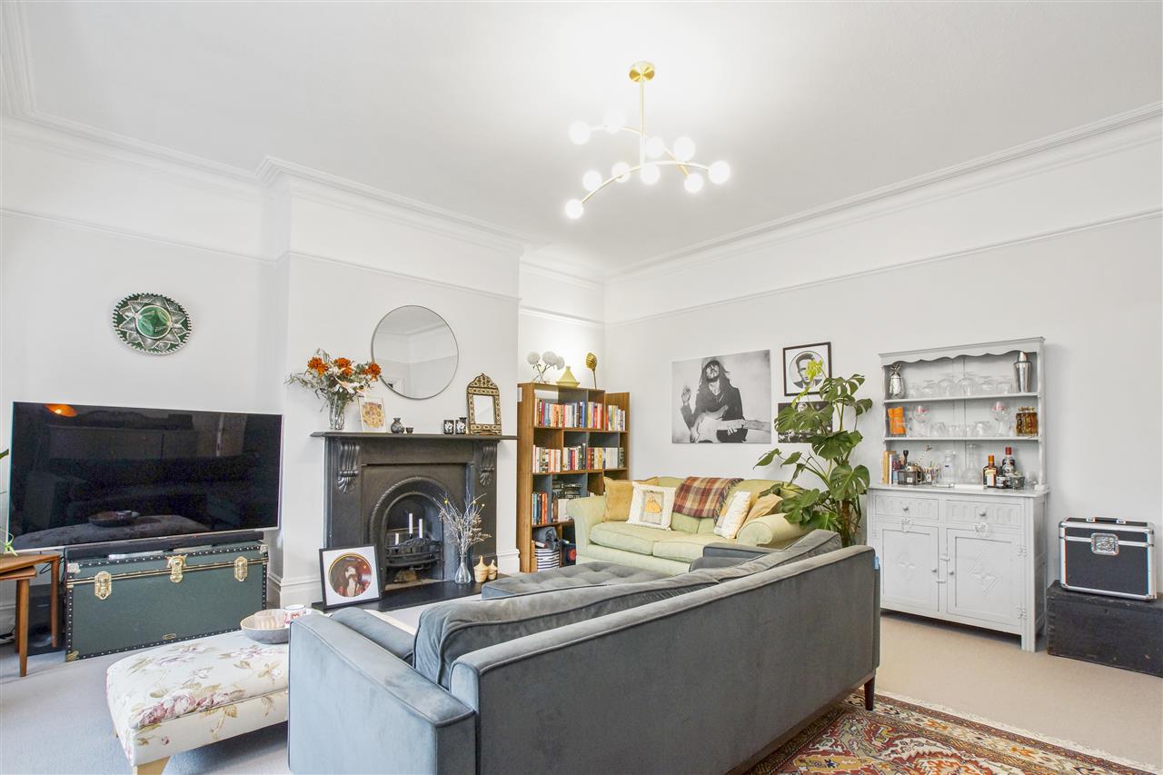 2 bed flat for sale in Anson Road  - Property Image 6