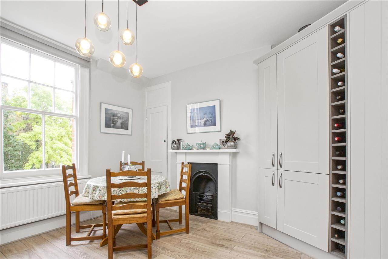 2 bed flat for sale in Anson Road 9