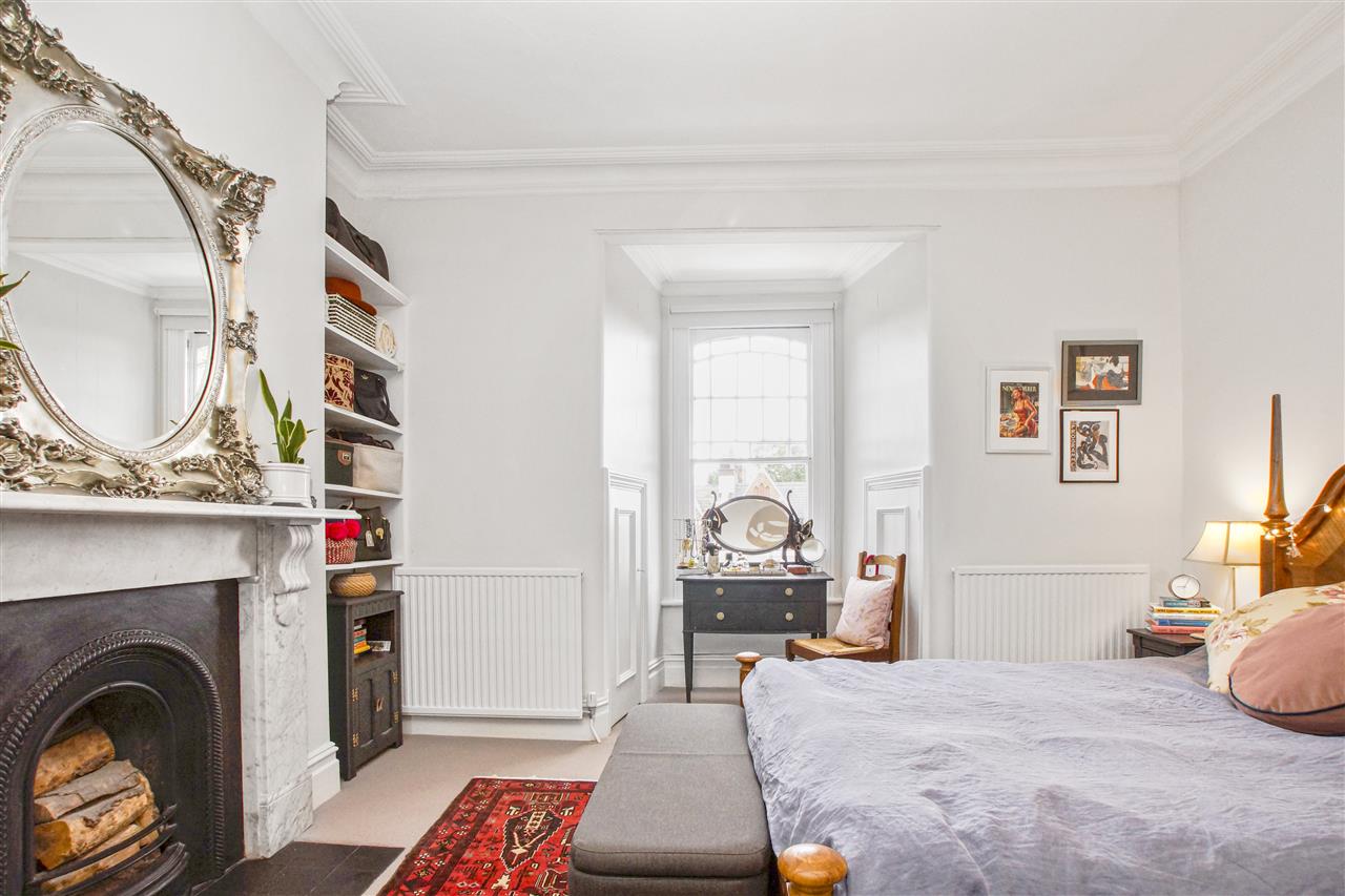 2 bed flat for sale in Anson Road 11