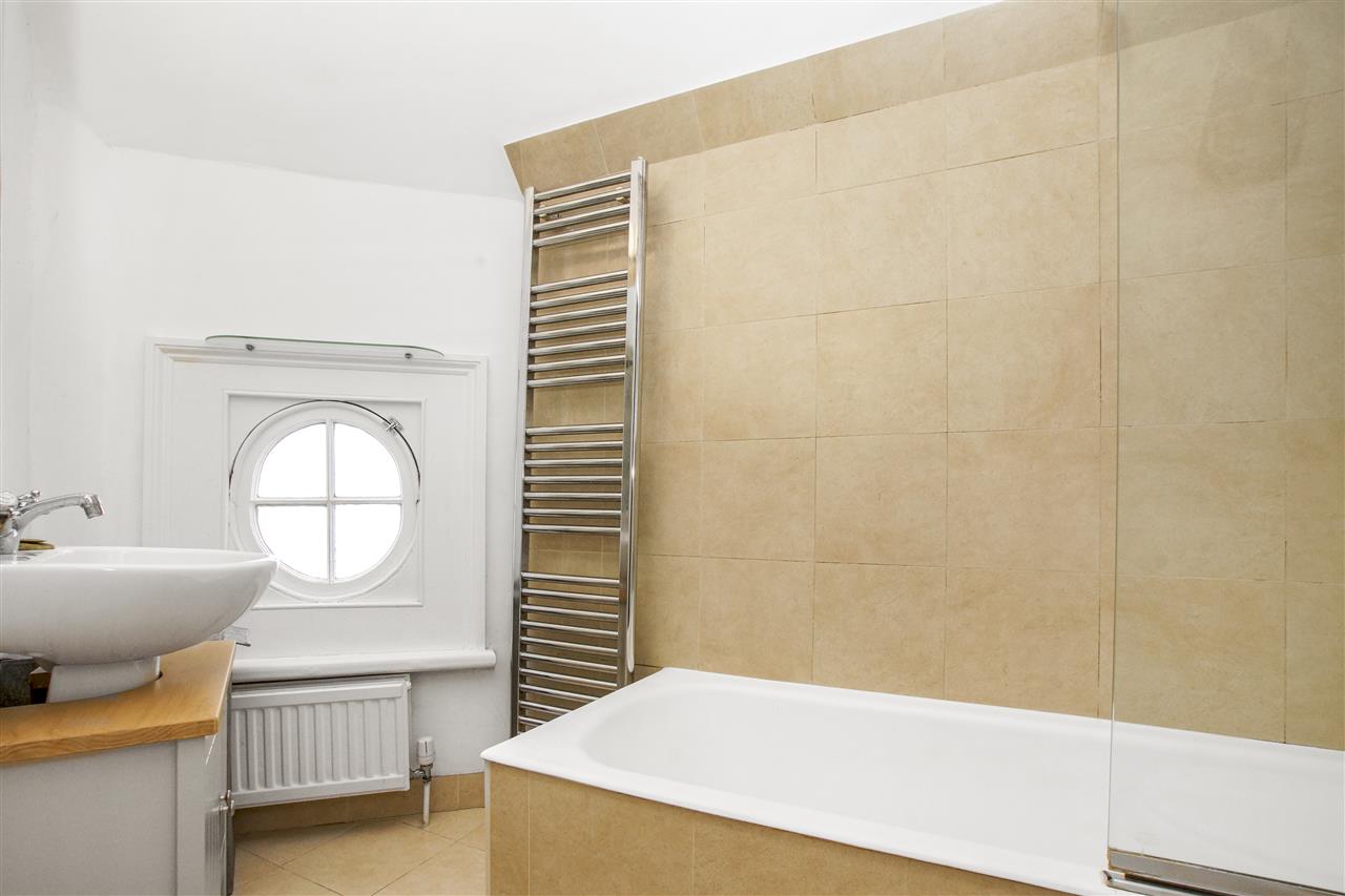 2 bed flat for sale in Anson Road 13