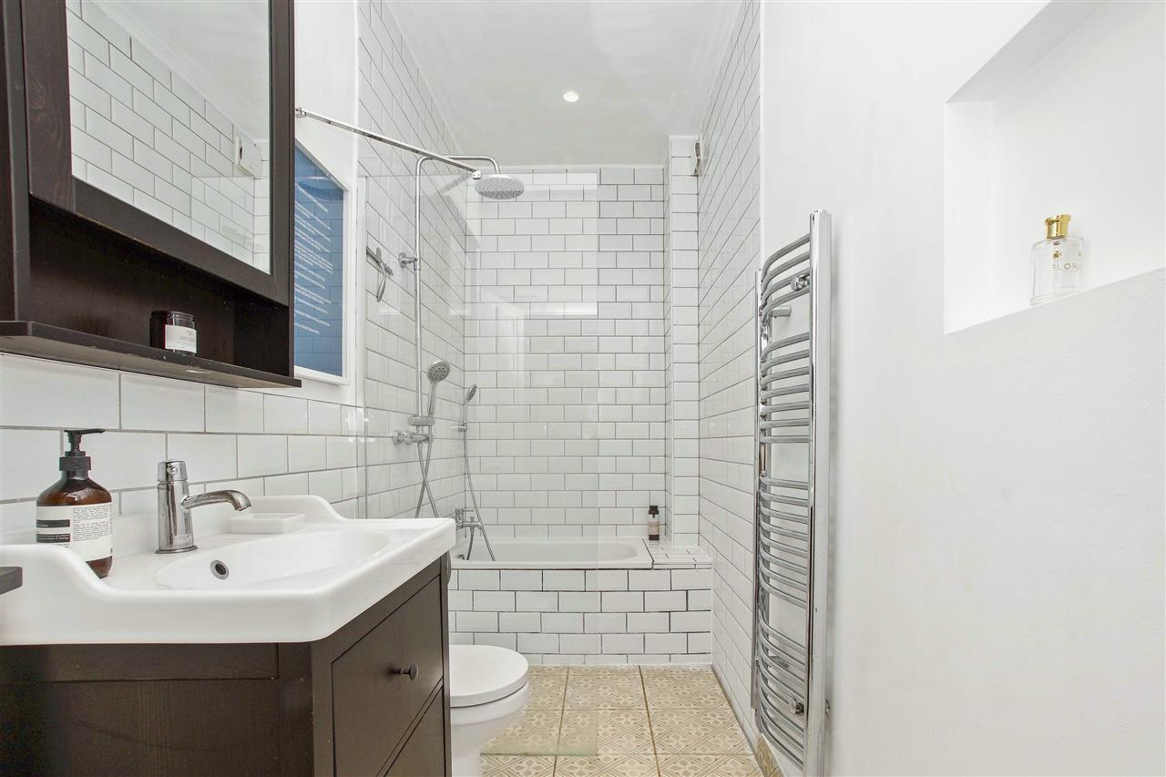 2 bed flat for sale in Raveley Street  - Property Image 13