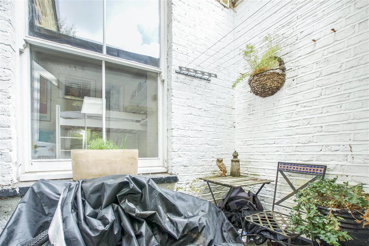 2 bed flat for sale in Raveley Street  - Property Image 14