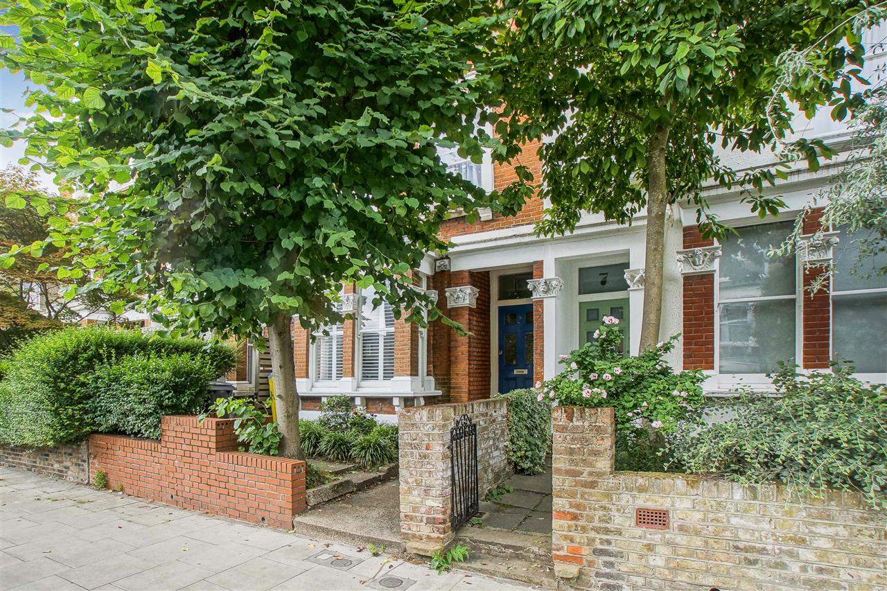 2 bed flat for sale in Raveley Street 16