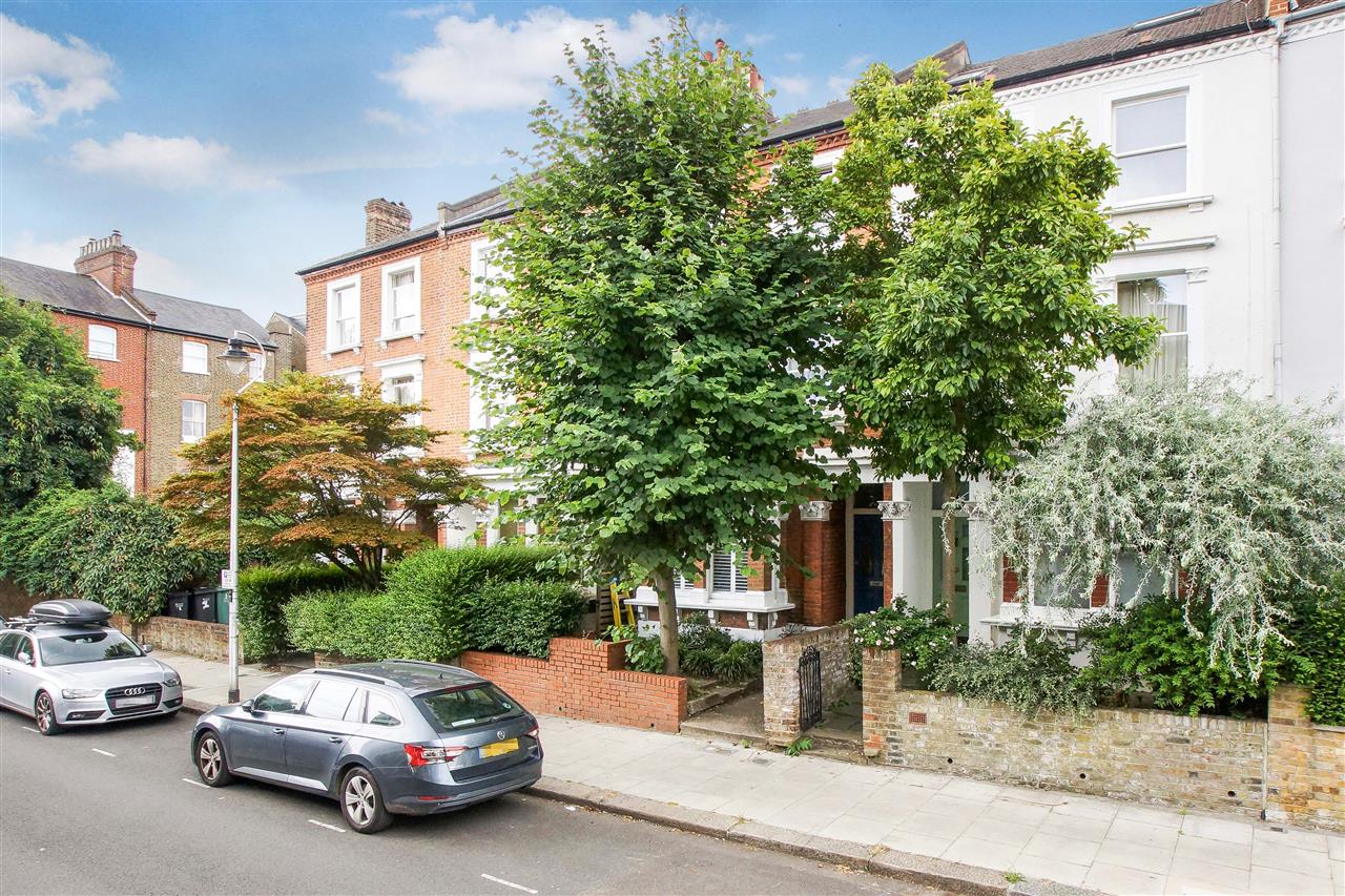 2 bed flat for sale in Raveley Street  - Property Image 18