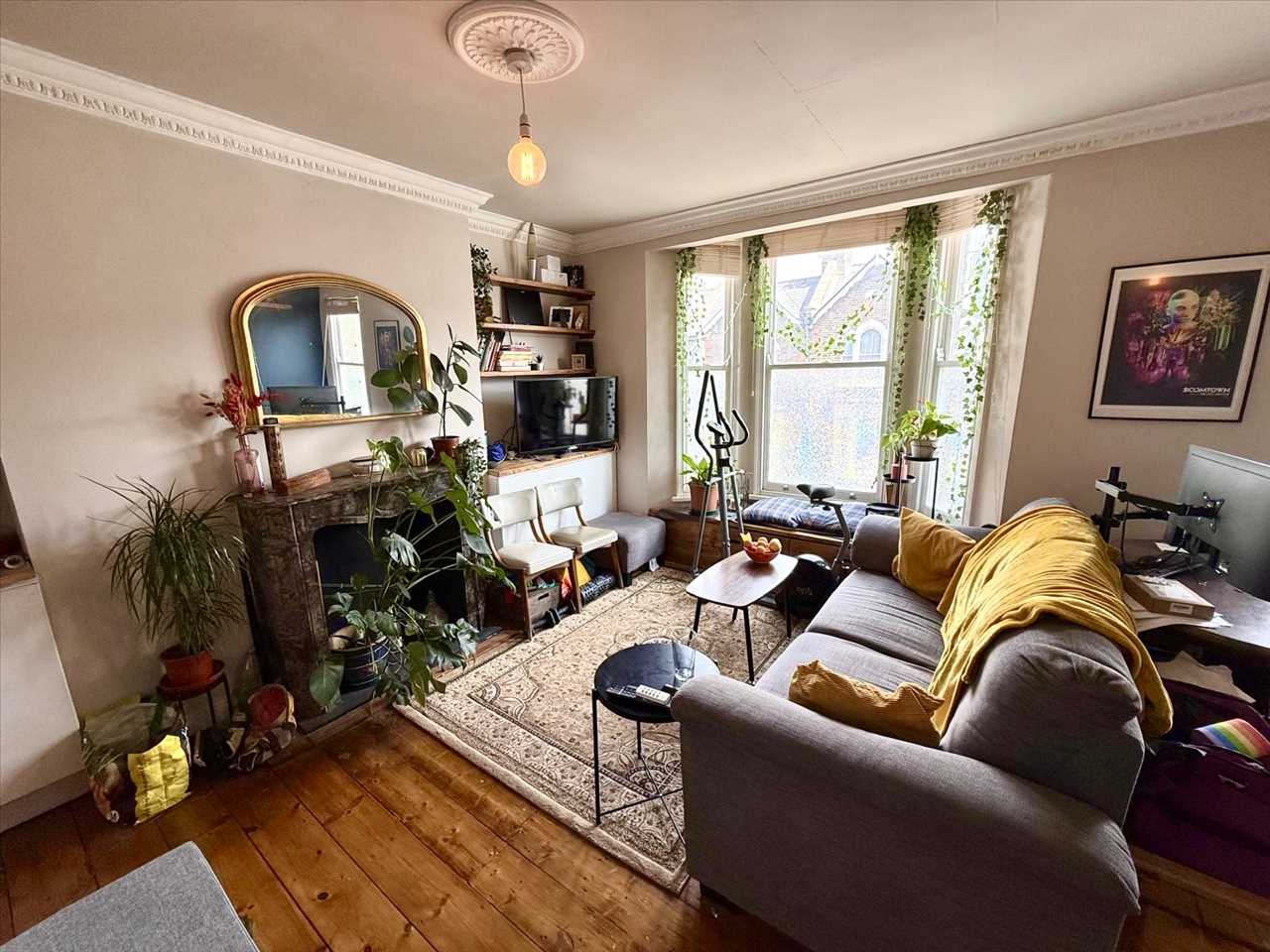 1 bed flat for sale in Chetwynd Road 2