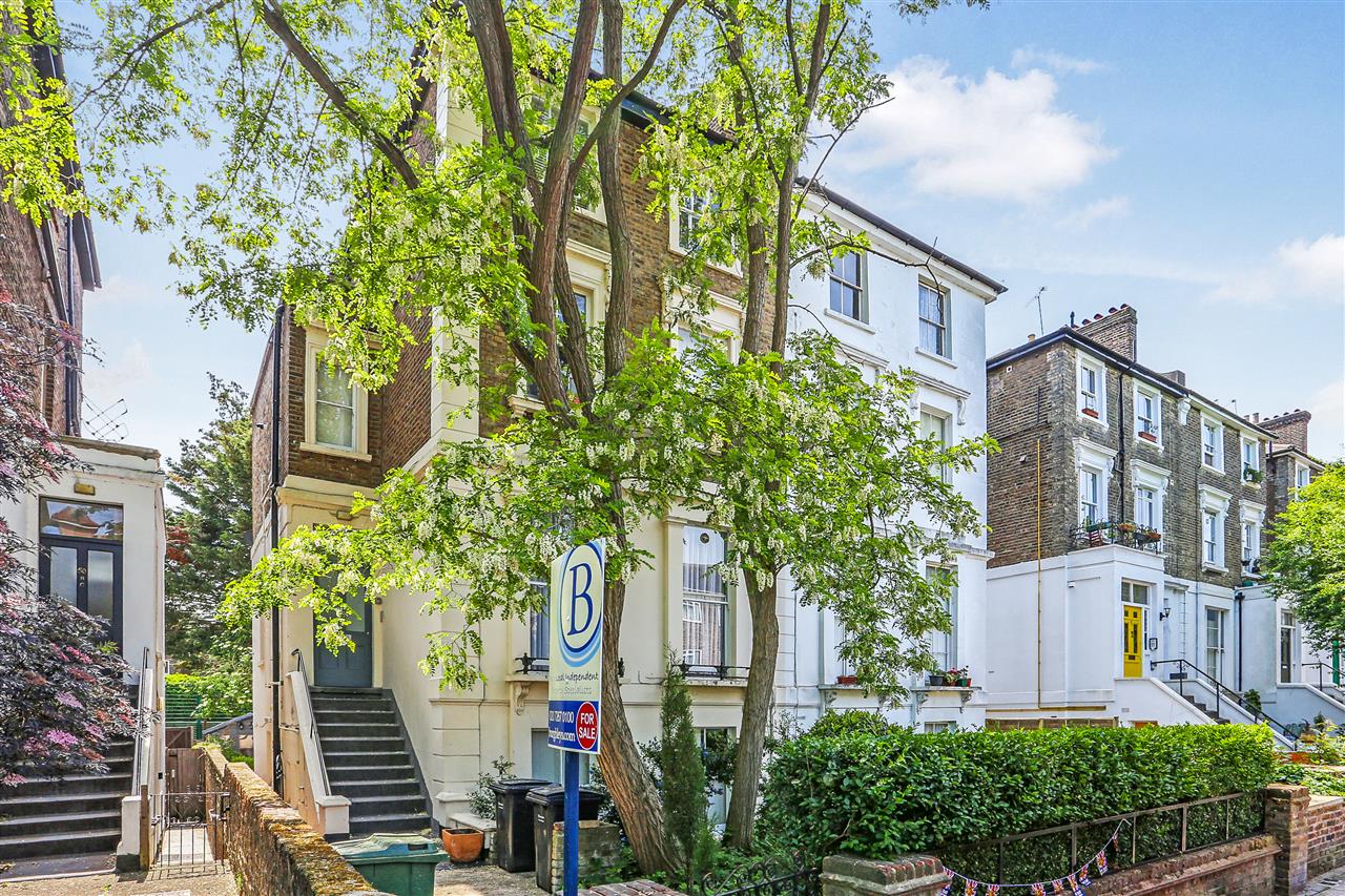 CHAIN FREE! A well presented and very spacious (approximately 833 Sq Ft/77 Sq M) lower ground floor apartment converted from an imposing semi detached Victorian property situated within close proximity to local shops, cafes, specialist food stores and transport links on Brecknock Road. Kentish ...
