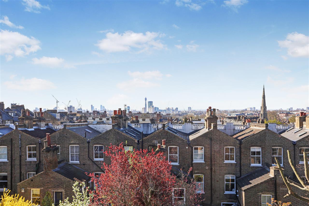 2 bed flat for sale in Ospringe Road 12