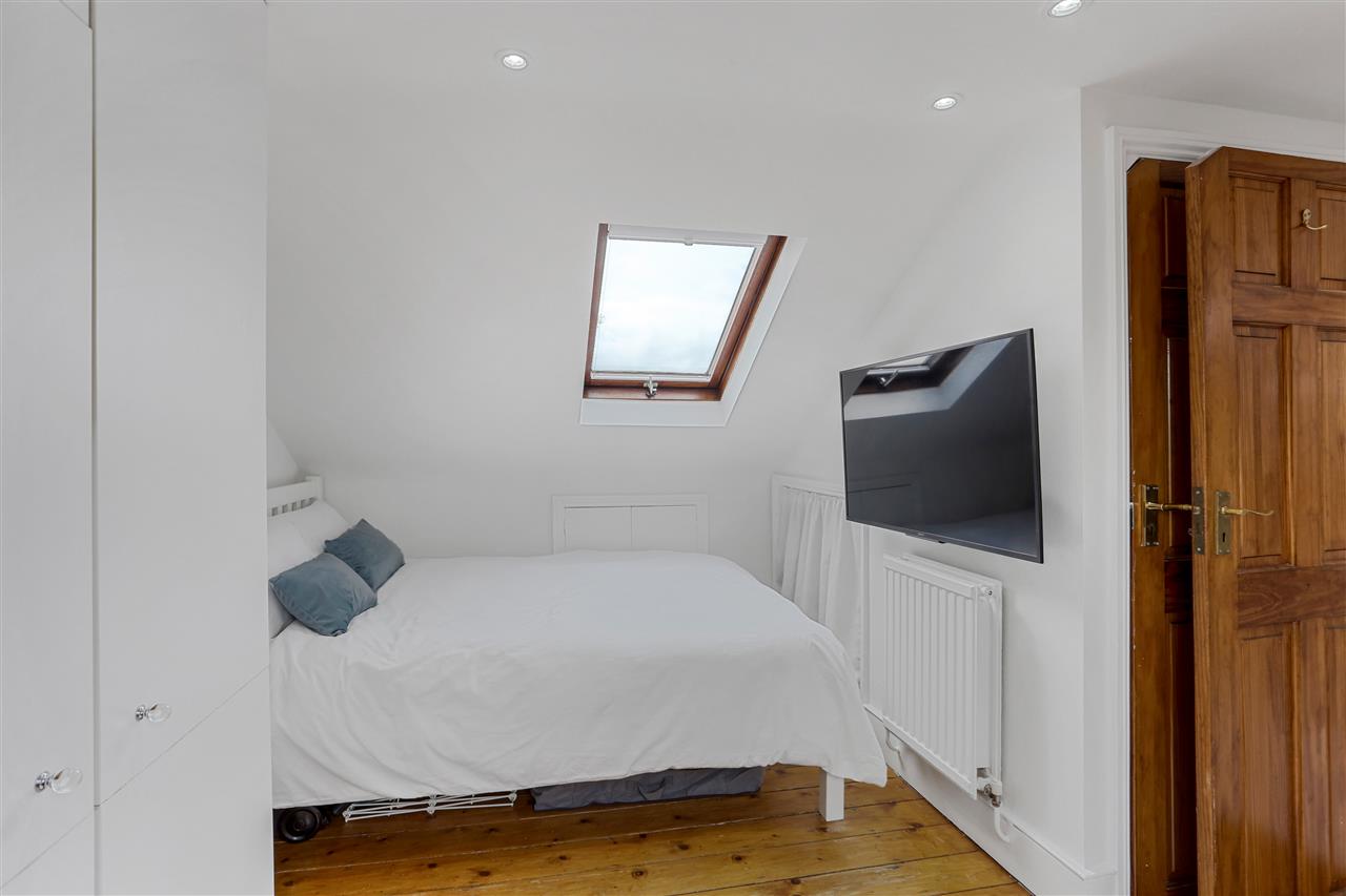 2 bed flat for sale in Huddleston Road  - Property Image 14