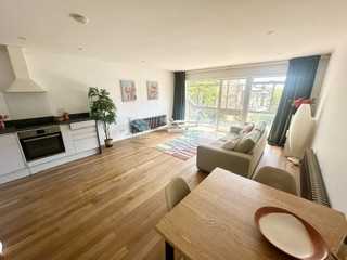 1 bed flat for sale in Chetwynd Road  - Property Image 3