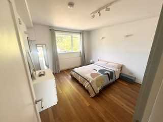 1 bed flat for sale in Chetwynd Road 4
