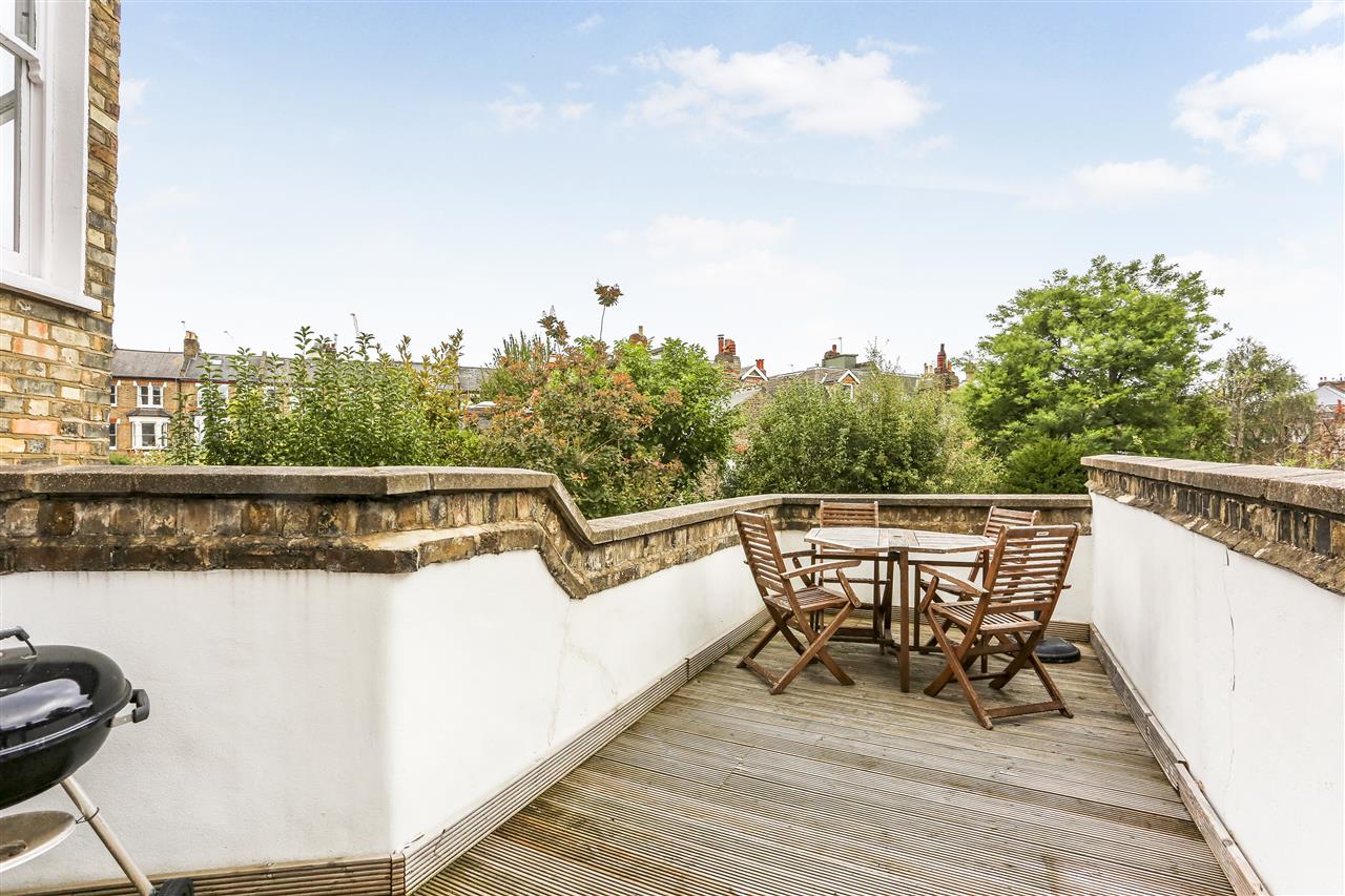 2 bed flat for sale in Yerbury Road  - Property Image 16
