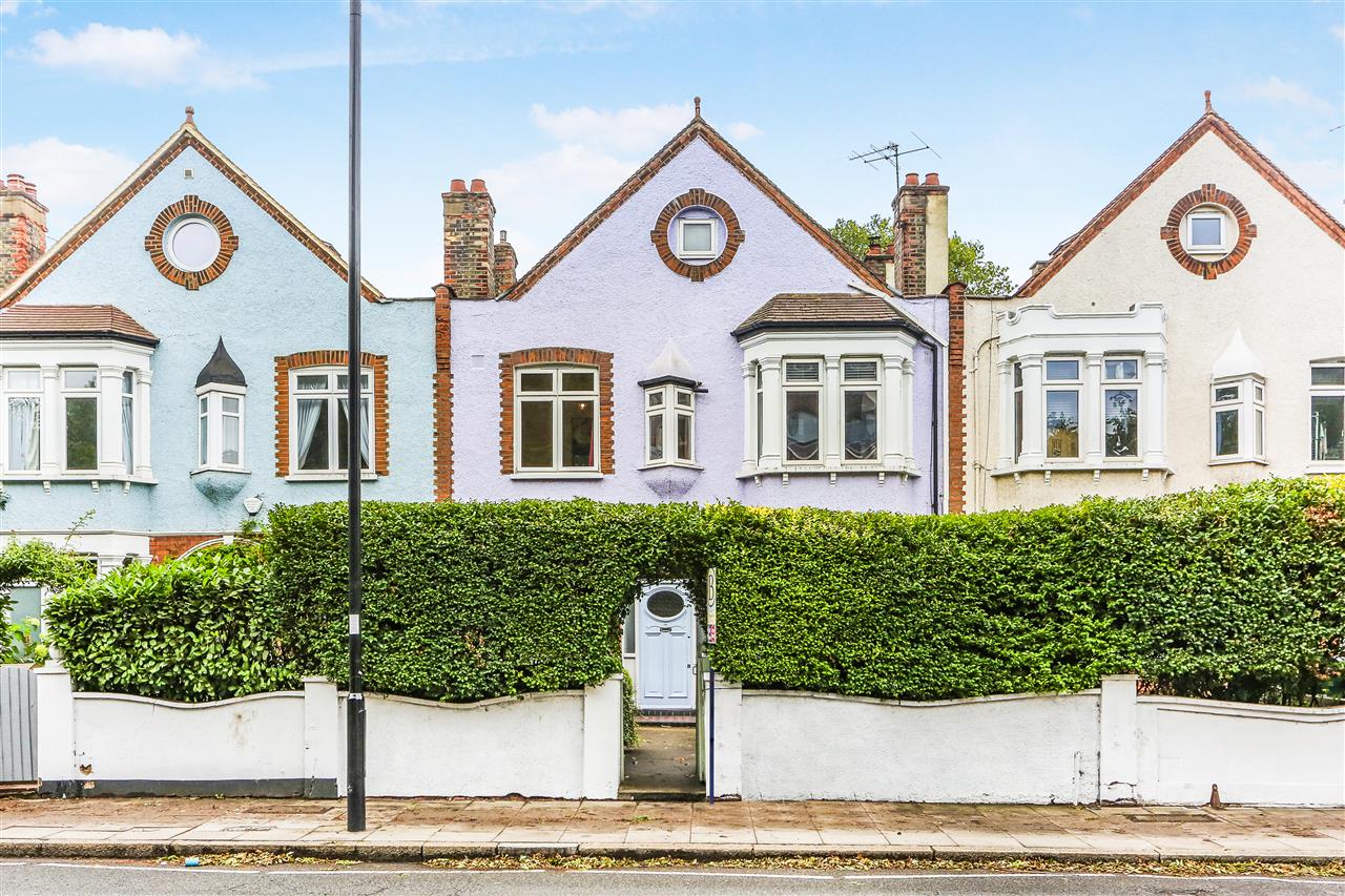 2 bed flat for sale in Carleton Gardens  - Property Image 1