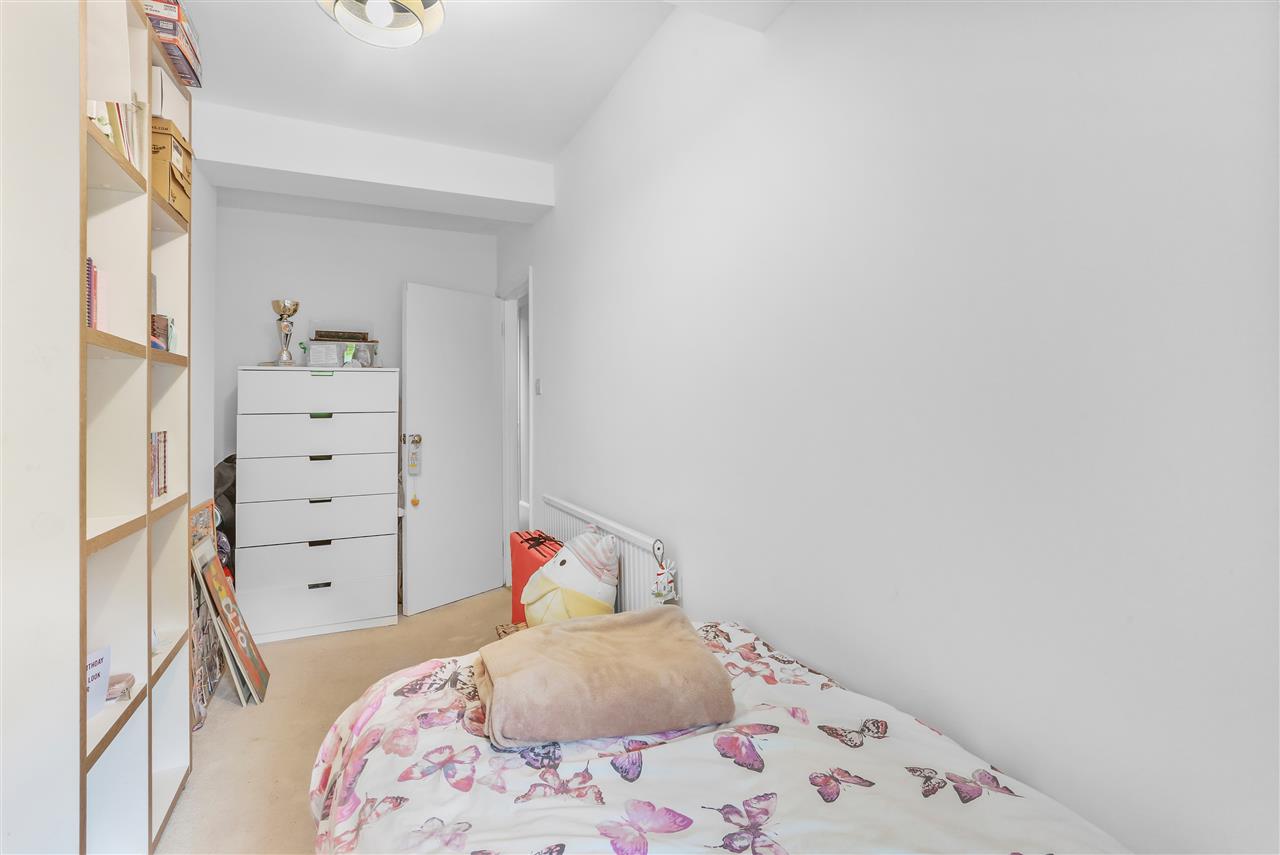 2 bed flat for sale in Tufnell Park Road  - Property Image 12
