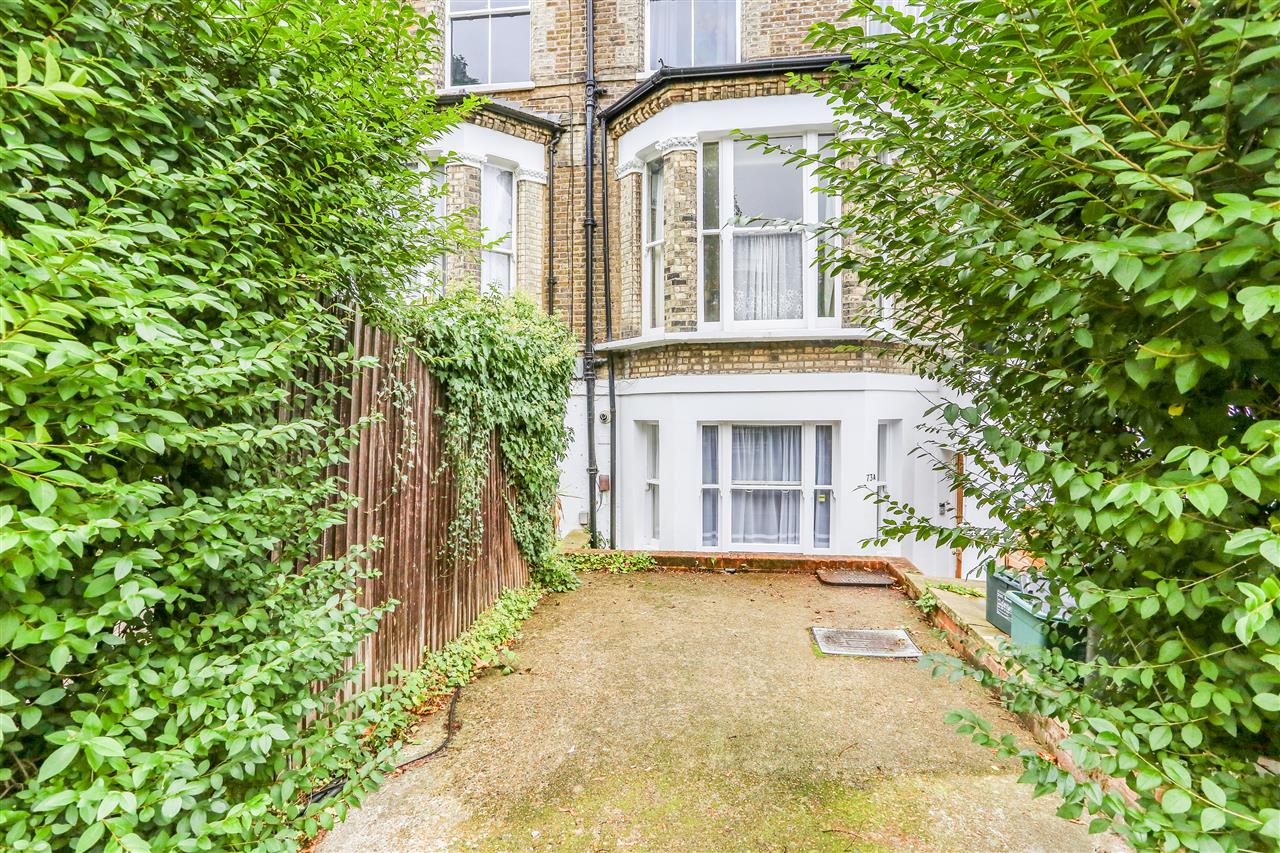 2 bed flat for sale in Tufnell Park Road 18