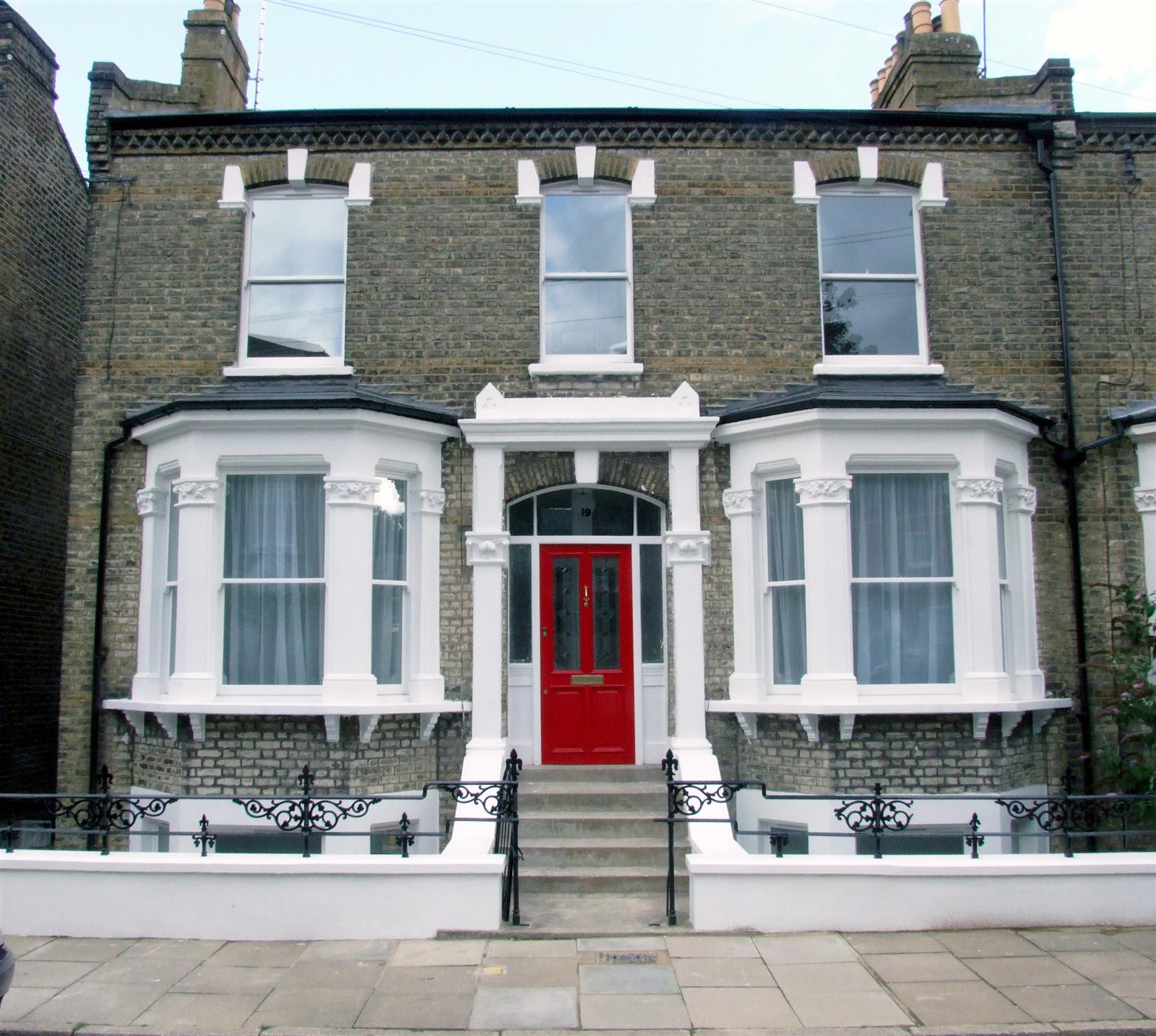 2 bed flat to rent in Celia Road  - Property Image 1