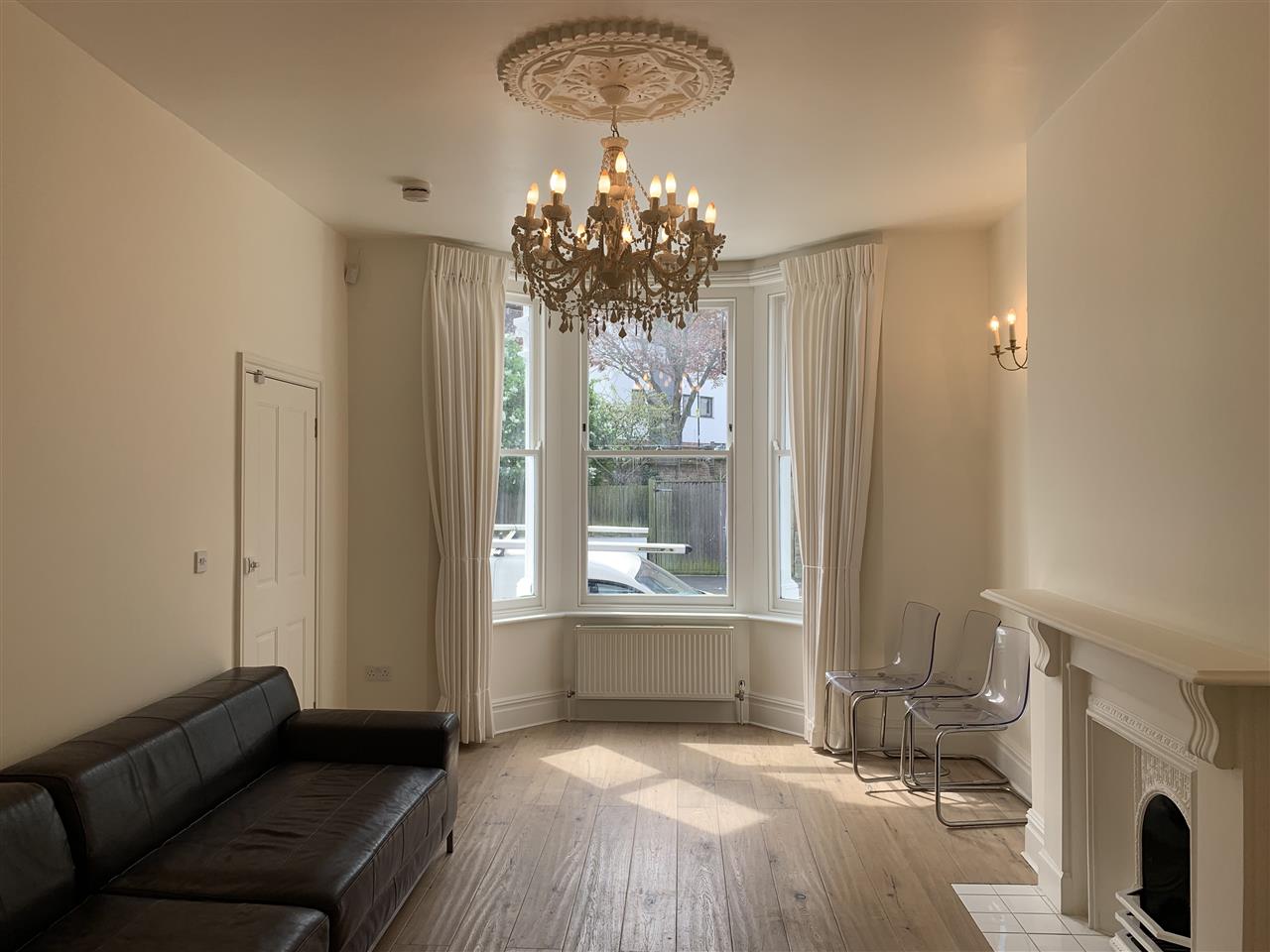 2 bed flat to rent in Celia Road  - Property Image 2