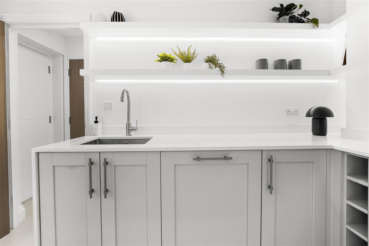 1 bed flat for sale in Mercers Road 9