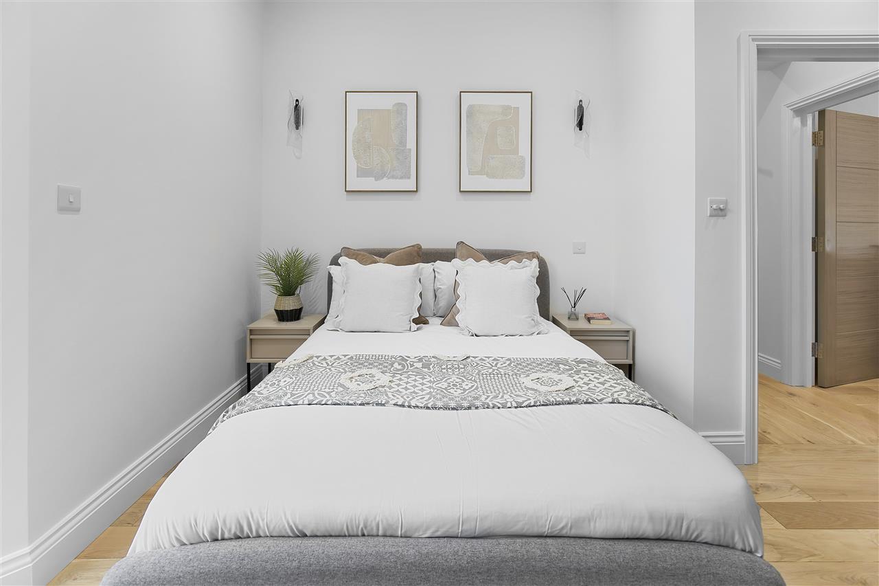 1 bed flat for sale in Mercers Road 12