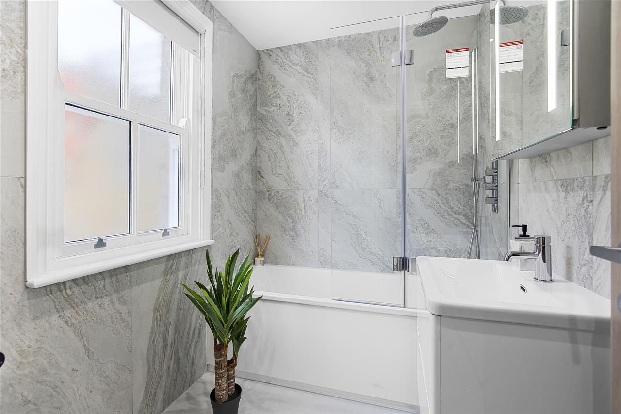 1 bed flat for sale in Mercers Road 14