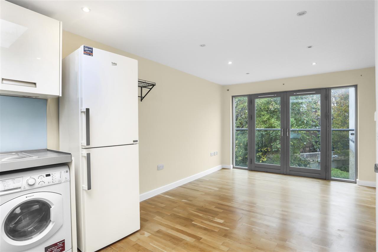 2 bed flat for sale in Ingestre Road  - Property Image 2