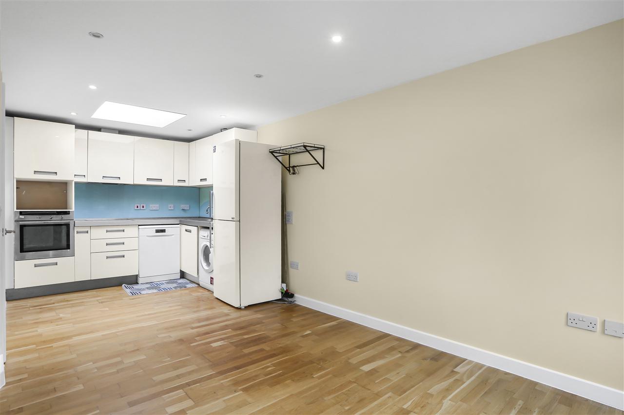 2 bed flat for sale in Ingestre Road  - Property Image 10