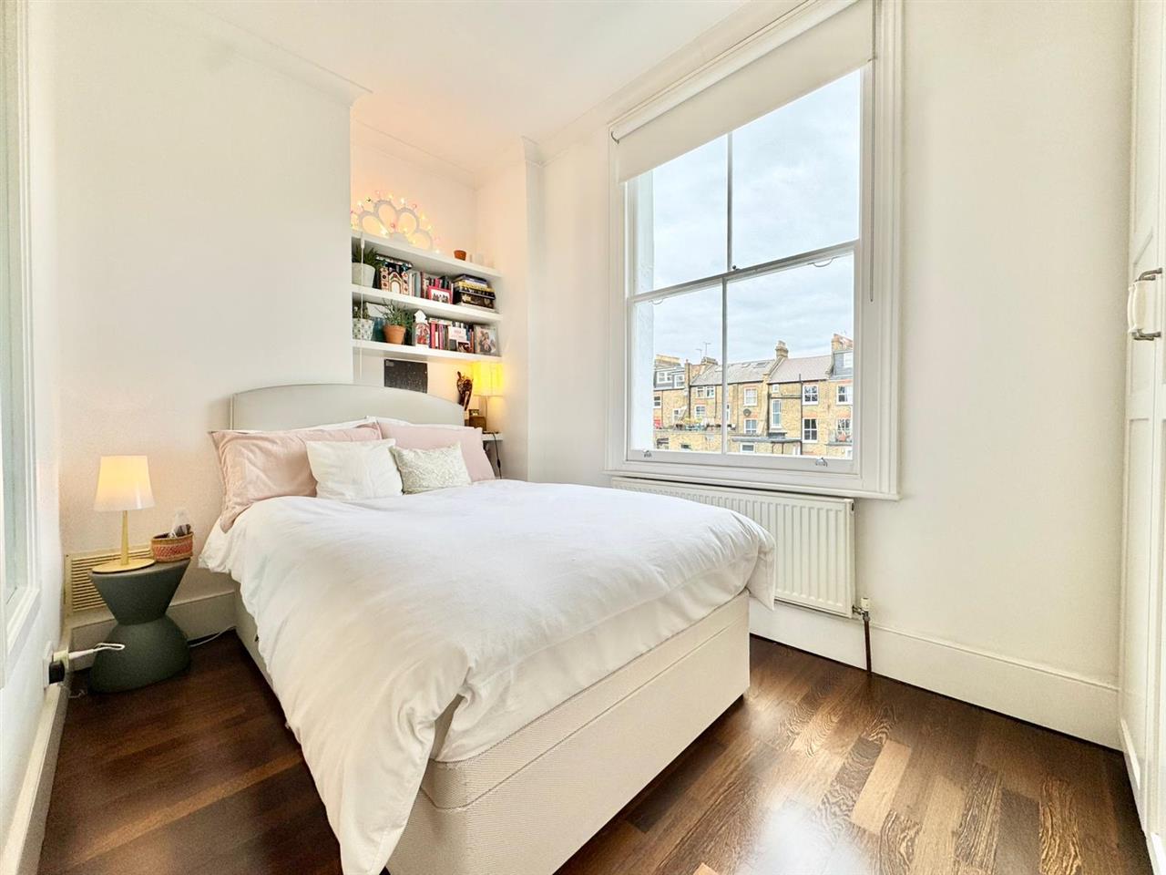 1 bed flat to rent in Tufnell Park Road 2