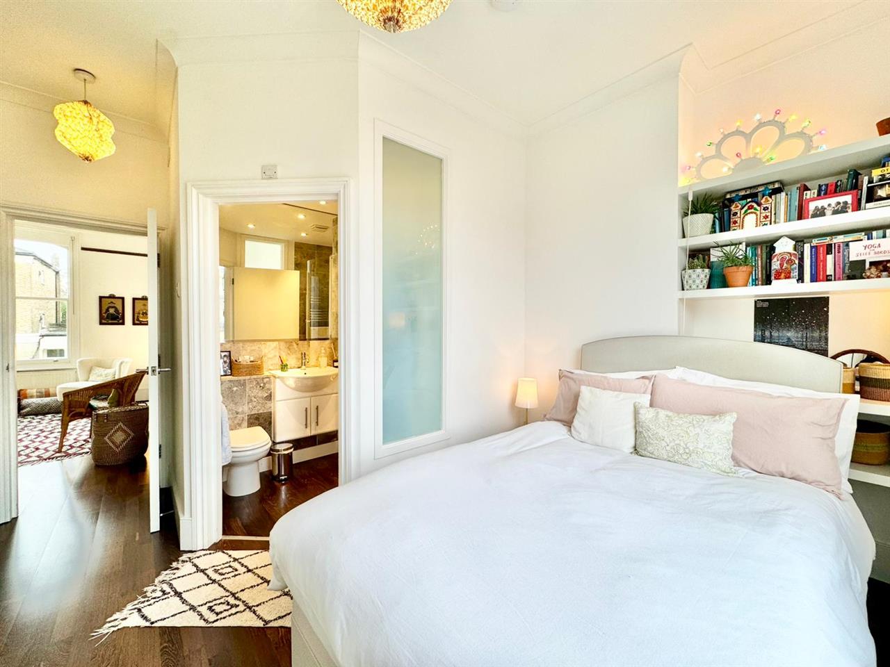 1 bed flat to rent in Tufnell Park Road 6