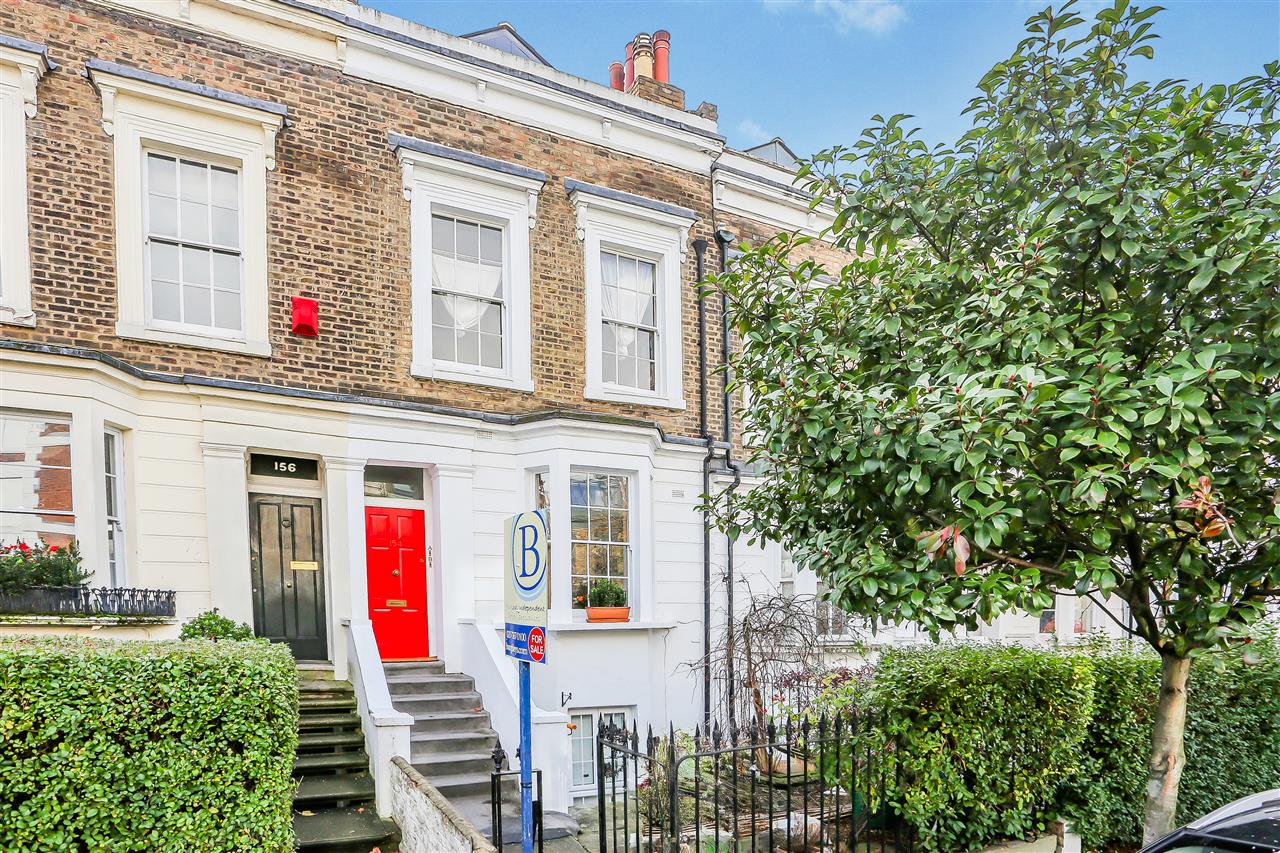 1 bed flat for sale in Leighton Road - Property Image 1