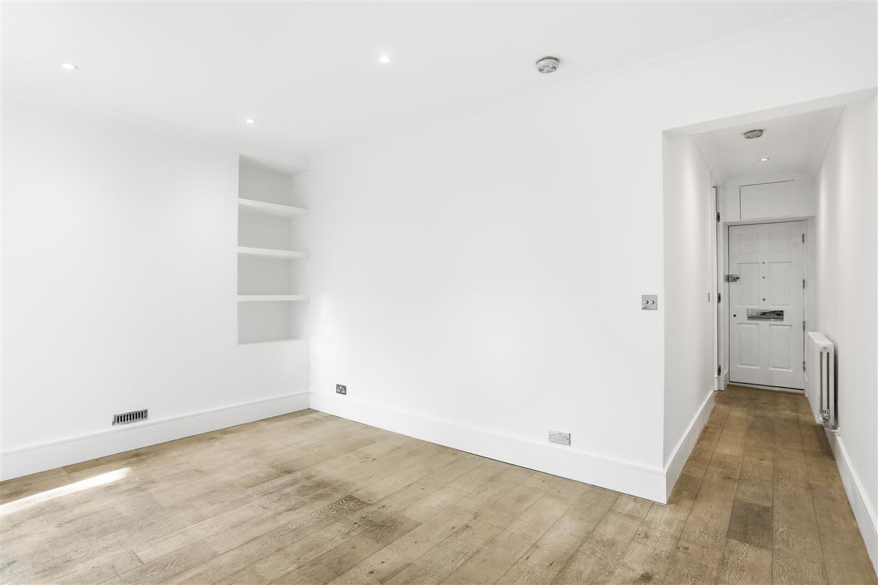 1 bed flat for sale in Leighton Road  - Property Image 10