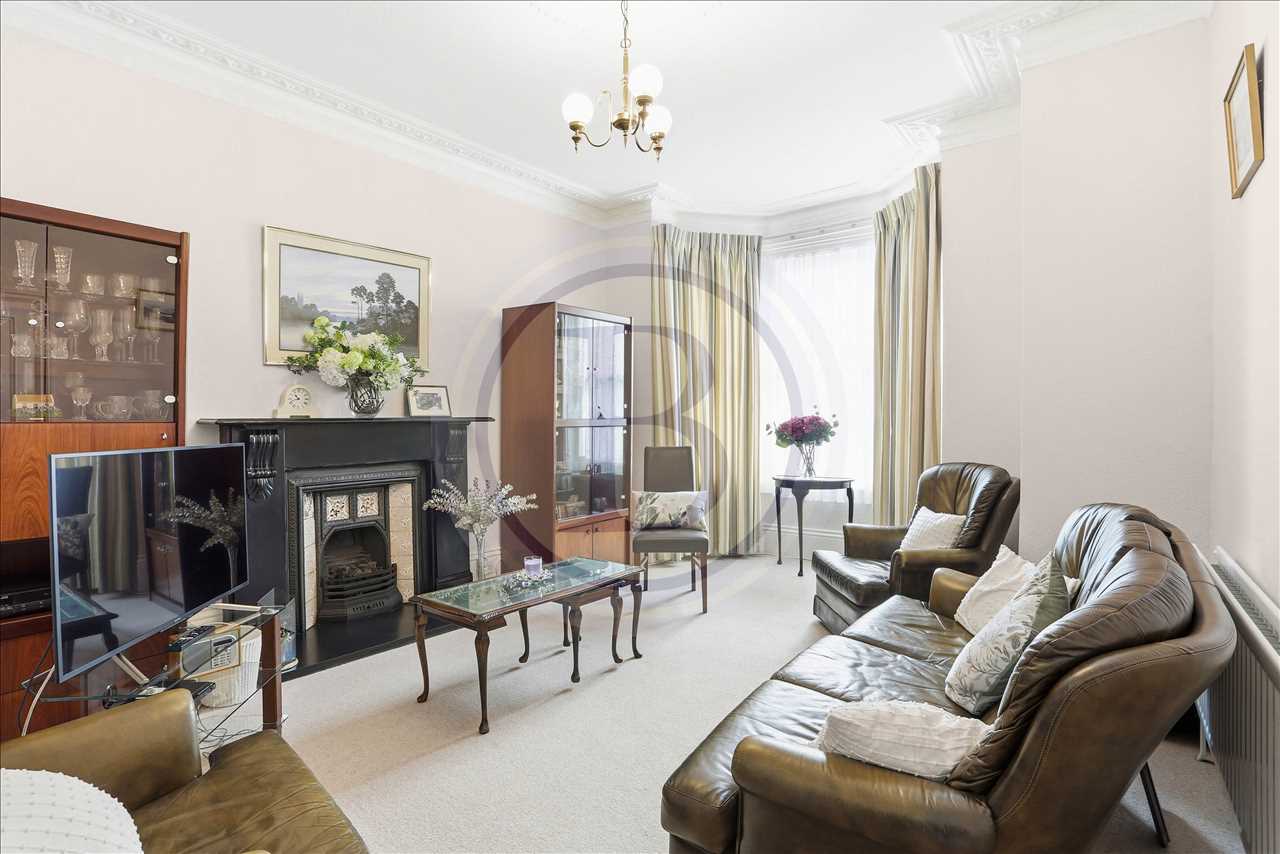 5 bed semi-detached house for sale in Mercers Road  - Property Image 2