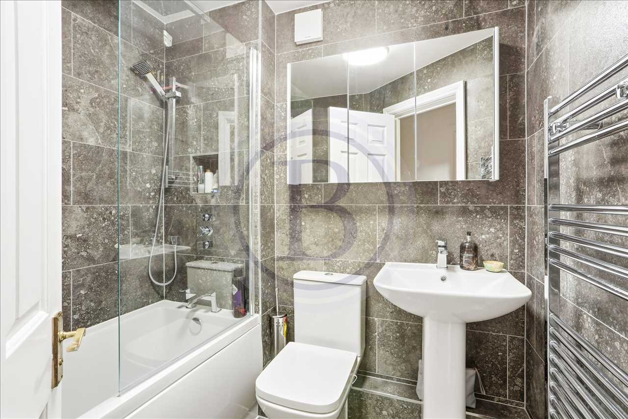 2 bed flat for sale in Goddard Place  - Property Image 9