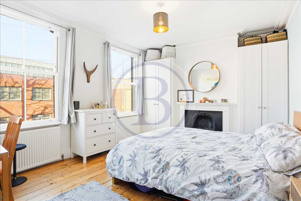 4 bed terraced house for sale in Hatchard Road  - Property Image 8