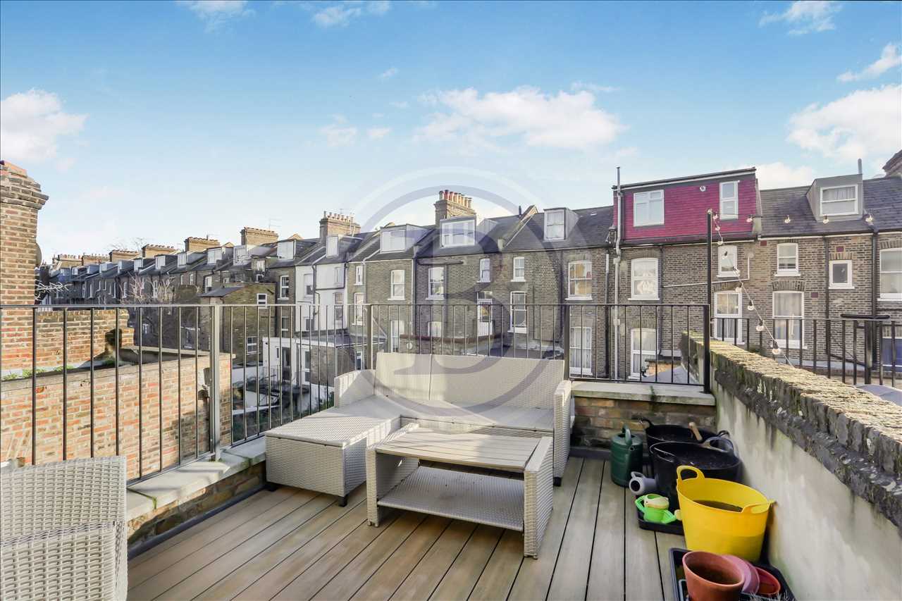 4 bed terraced house for sale in Hatchard Road 16