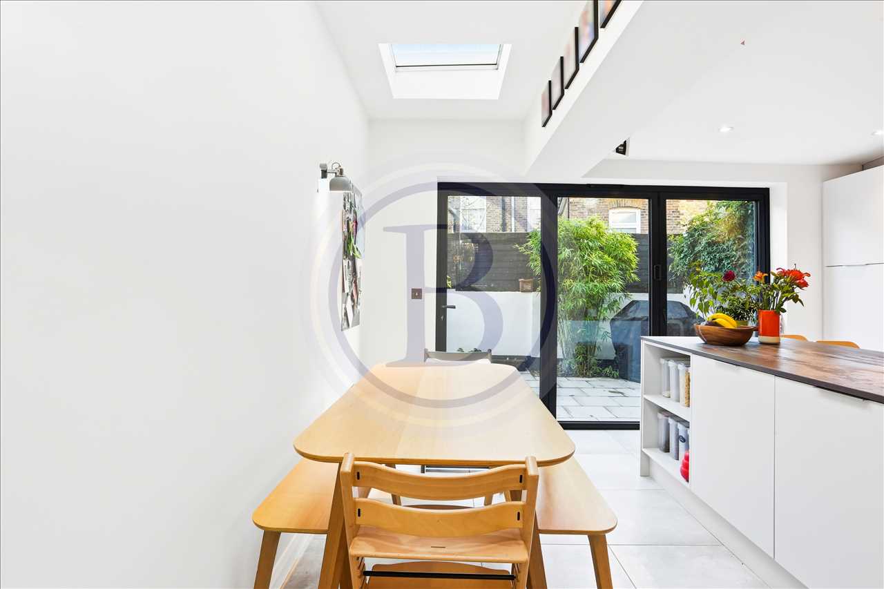 4 bed terraced house for sale in Hatchard Road  - Property Image 21