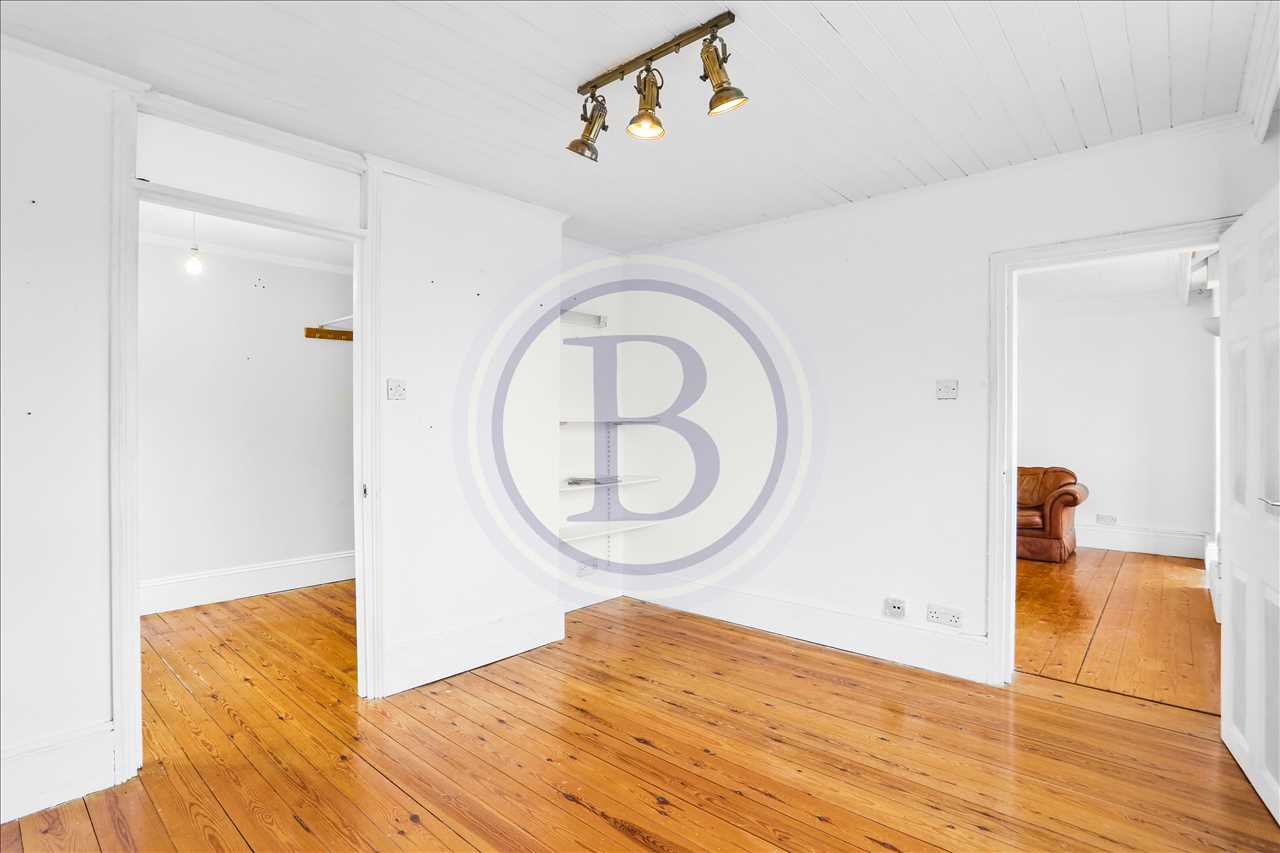 2 bed flat for sale in Dalmeny Avenue 3