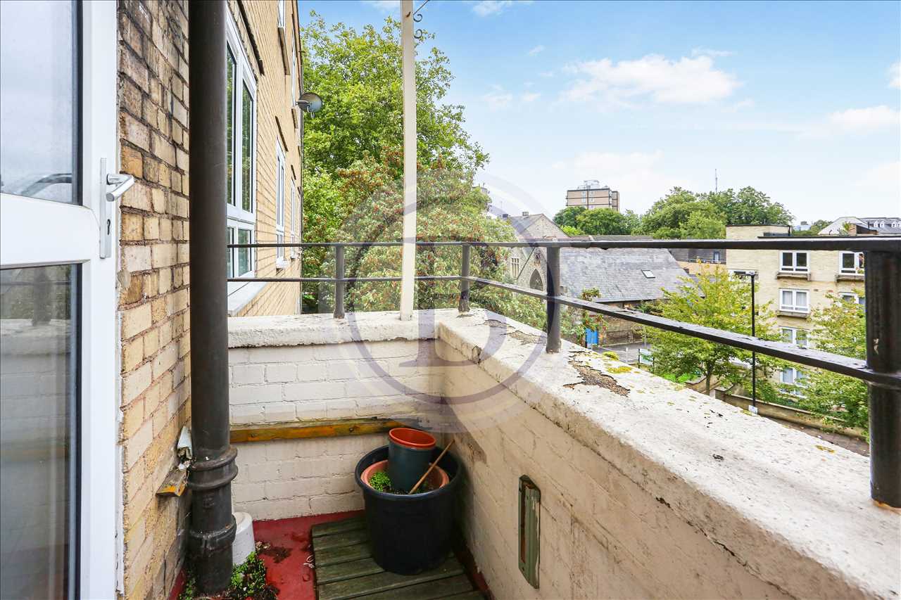 2 bed flat for sale in Dalmeny Avenue  - Property Image 6