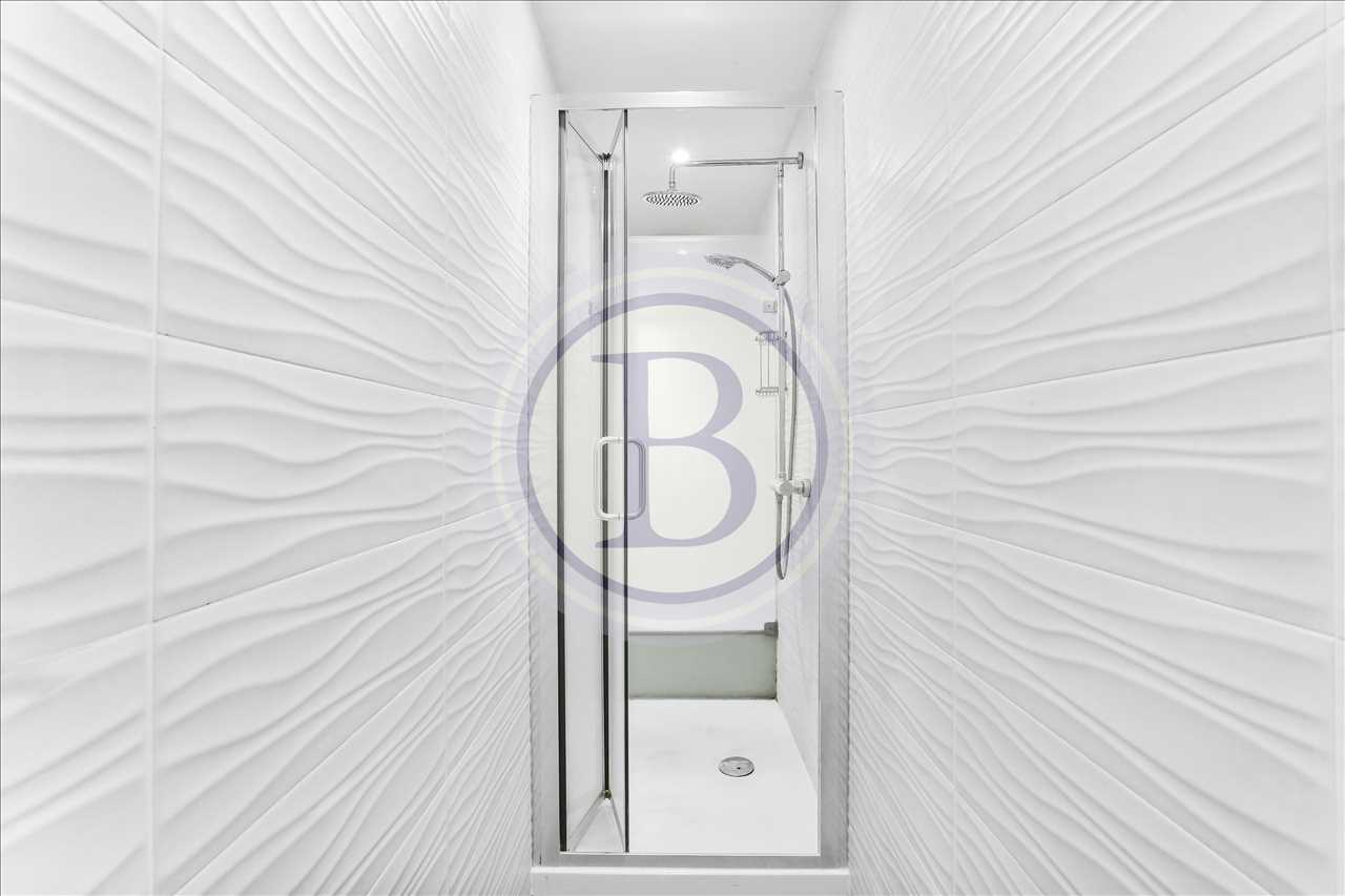 2 bed flat for sale in Dalmeny Avenue 10