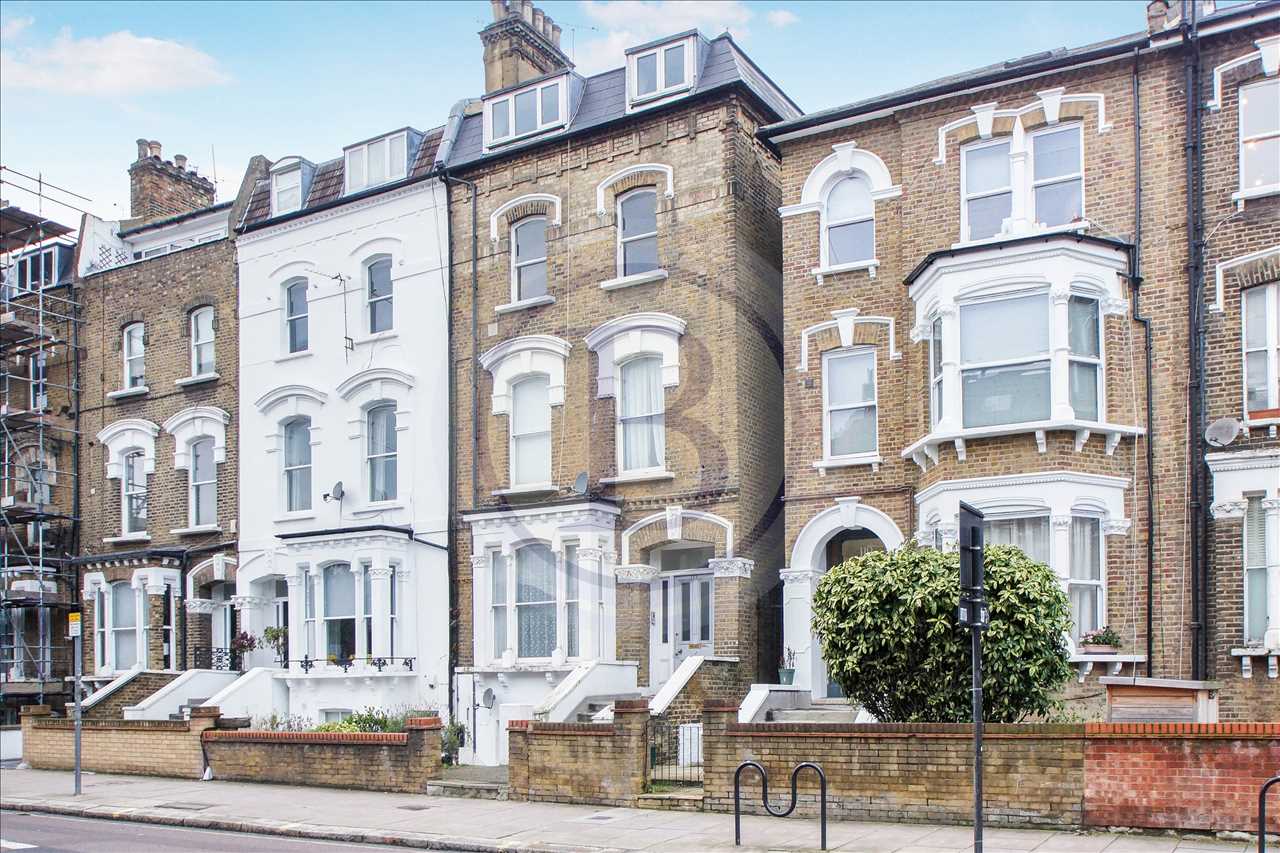 2 bed maisonette for sale in Fortess Road 2