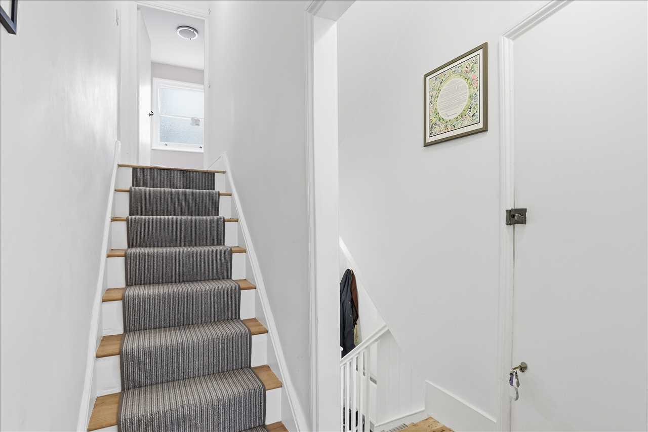 2 bed flat for sale in Bardolph Road 9