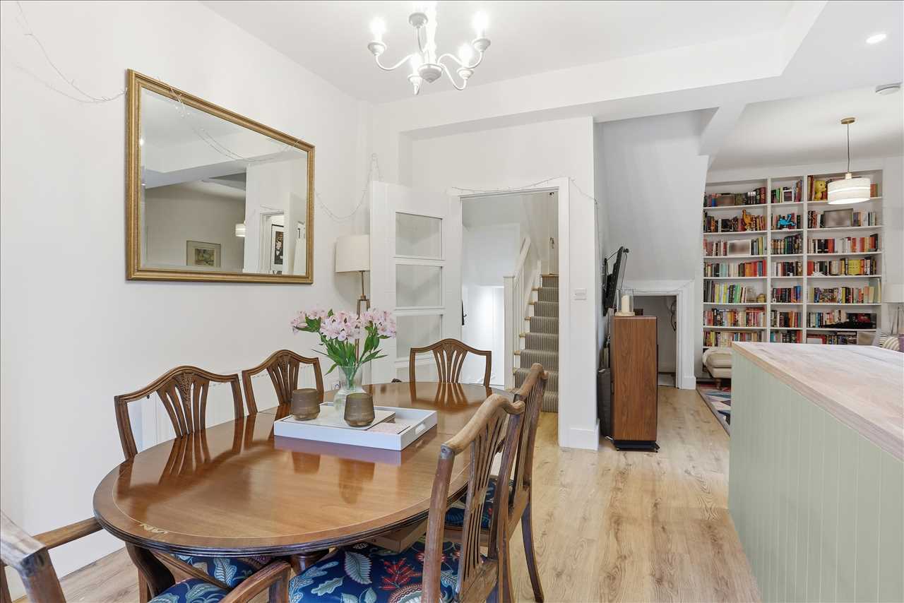 2 bed flat for sale in Bardolph Road  - Property Image 15