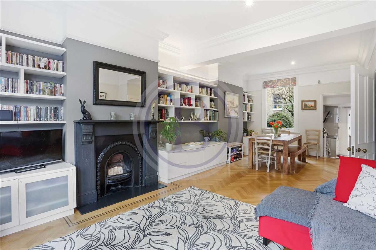 3 bed maisonette for sale in Corinne Road  - Property Image 1