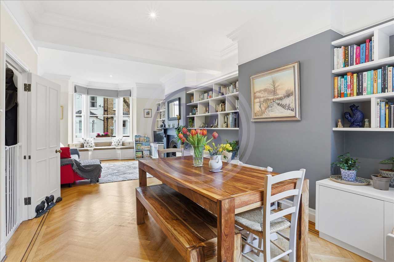 3 bed maisonette for sale in Corinne Road  - Property Image 3