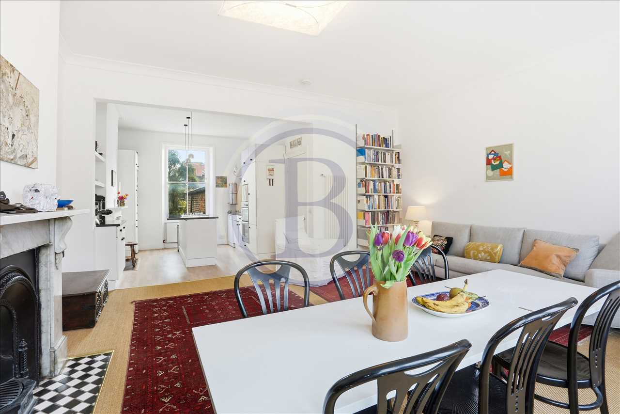 3 bed maisonette to rent in Lady Somerset Road  - Property Image 3