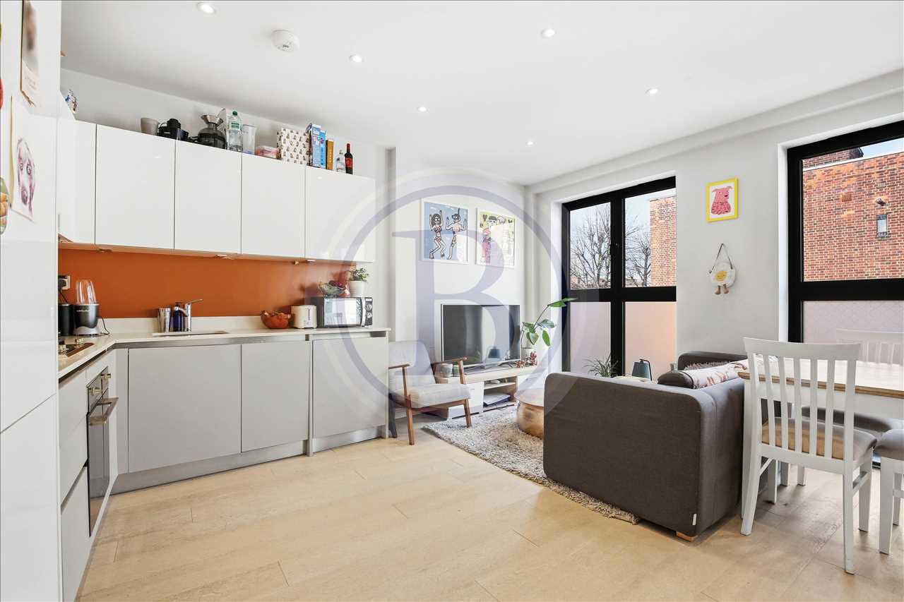 1 bed flat for sale in Hargrave Place 4