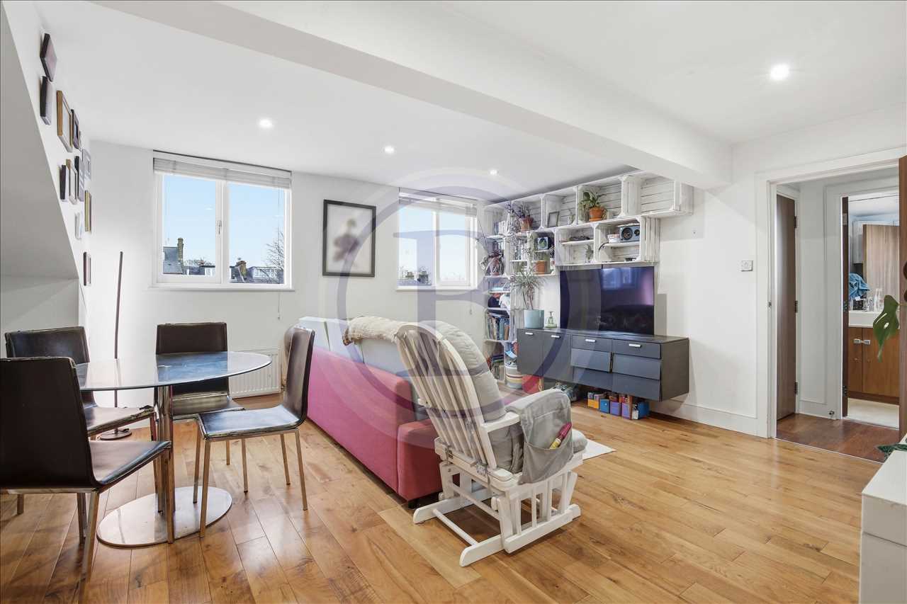 2 bed flat for sale in Camden Road  - Property Image 11