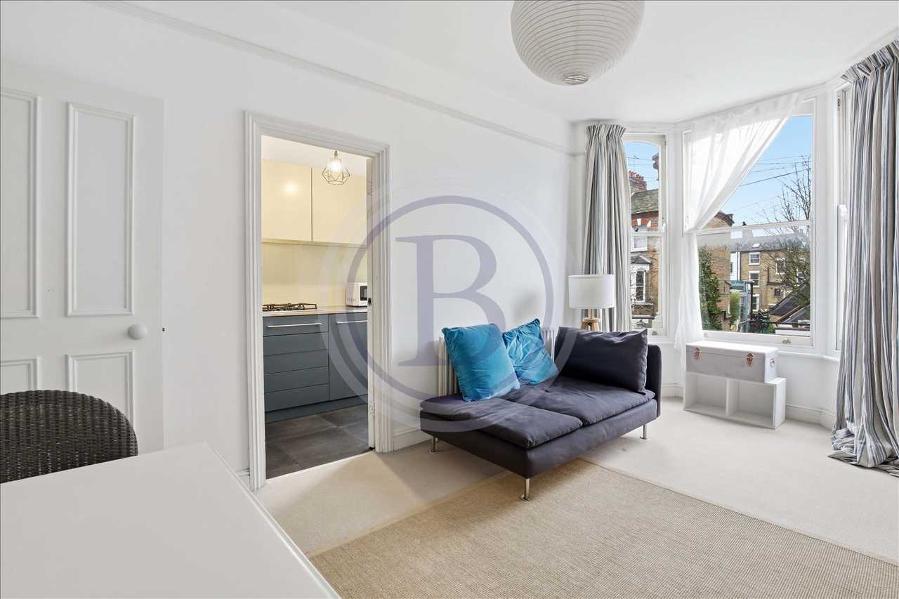 2 bed flat for sale in Mercers Road  - Property Image 3